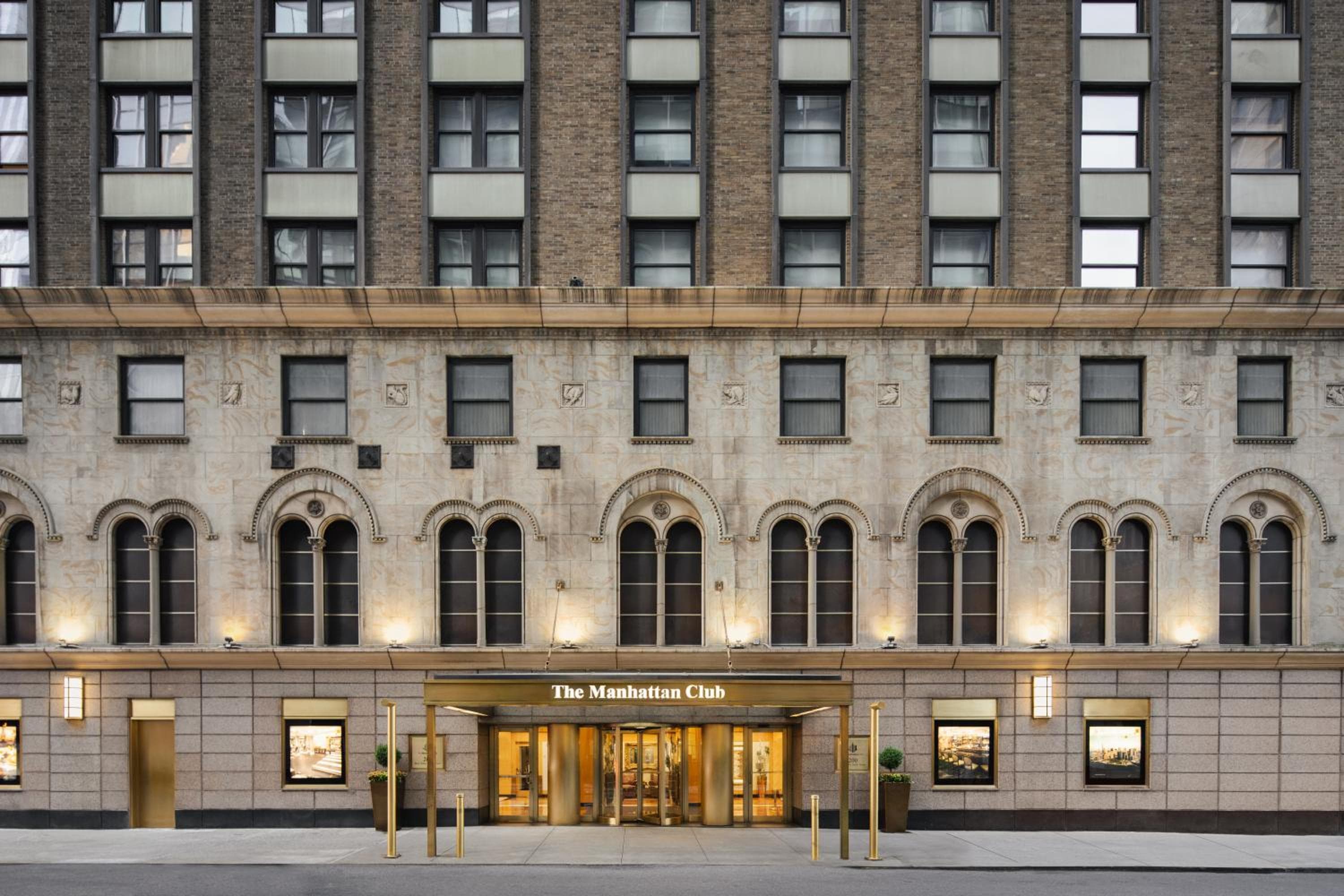 Il club di Manhattan — 1
