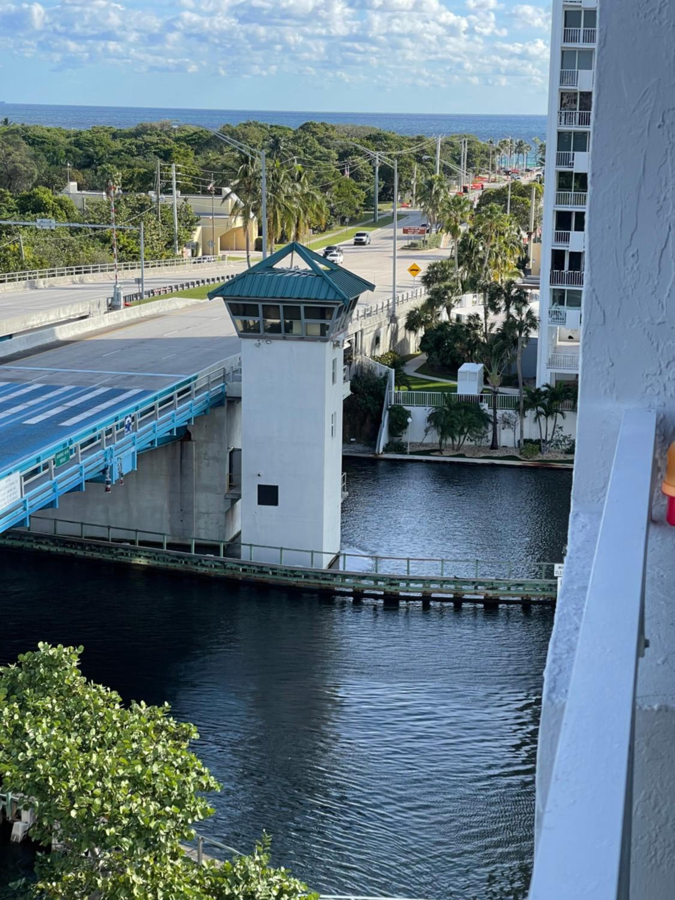 New Luxury Water Front Condo — 16