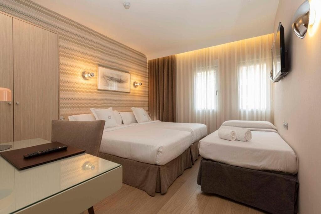 Hotel Opera — 4