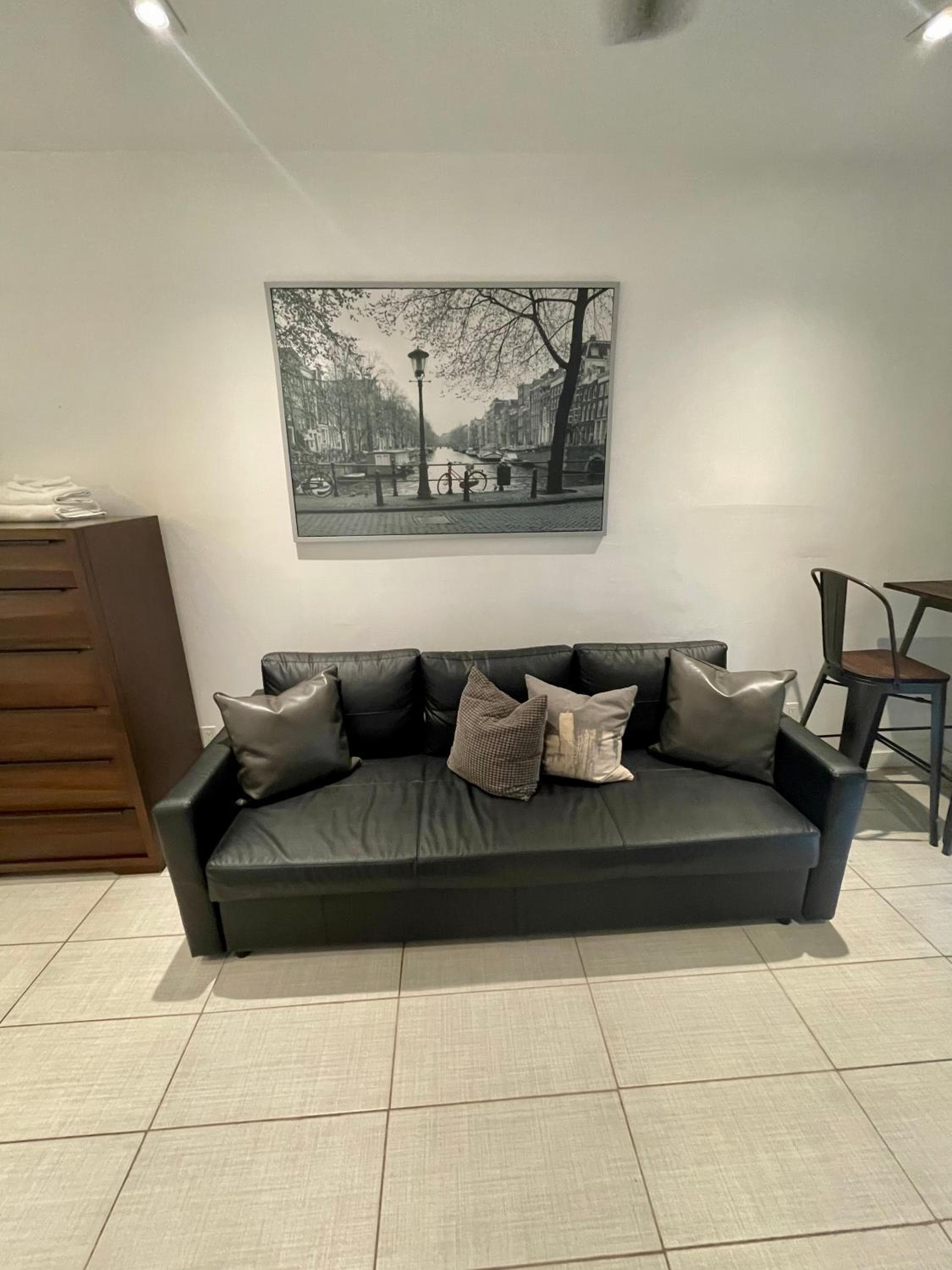 Modern Riverview Apartments — 23