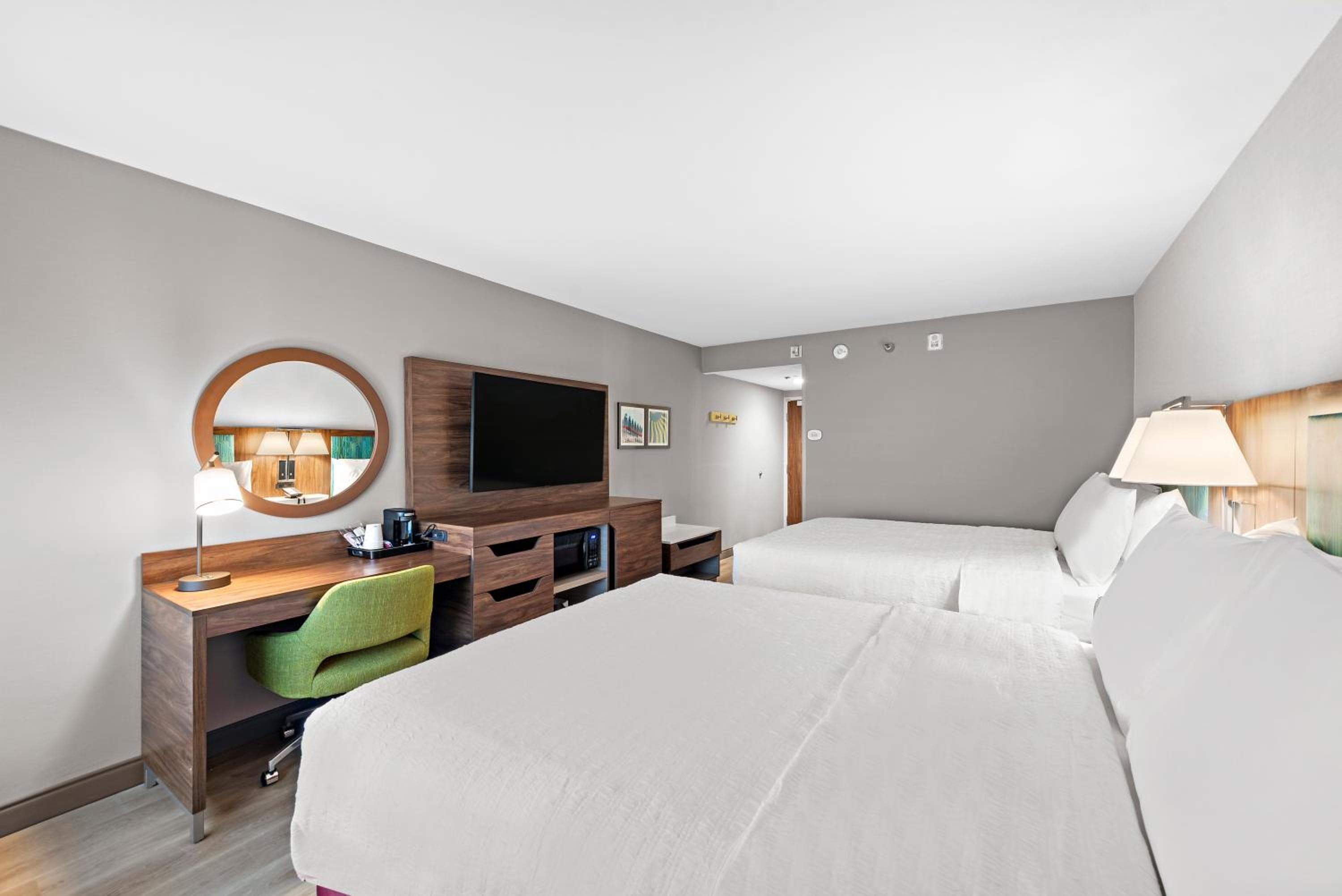 Hampton Inn by Hilton Los Angeles Airport LAX — 3