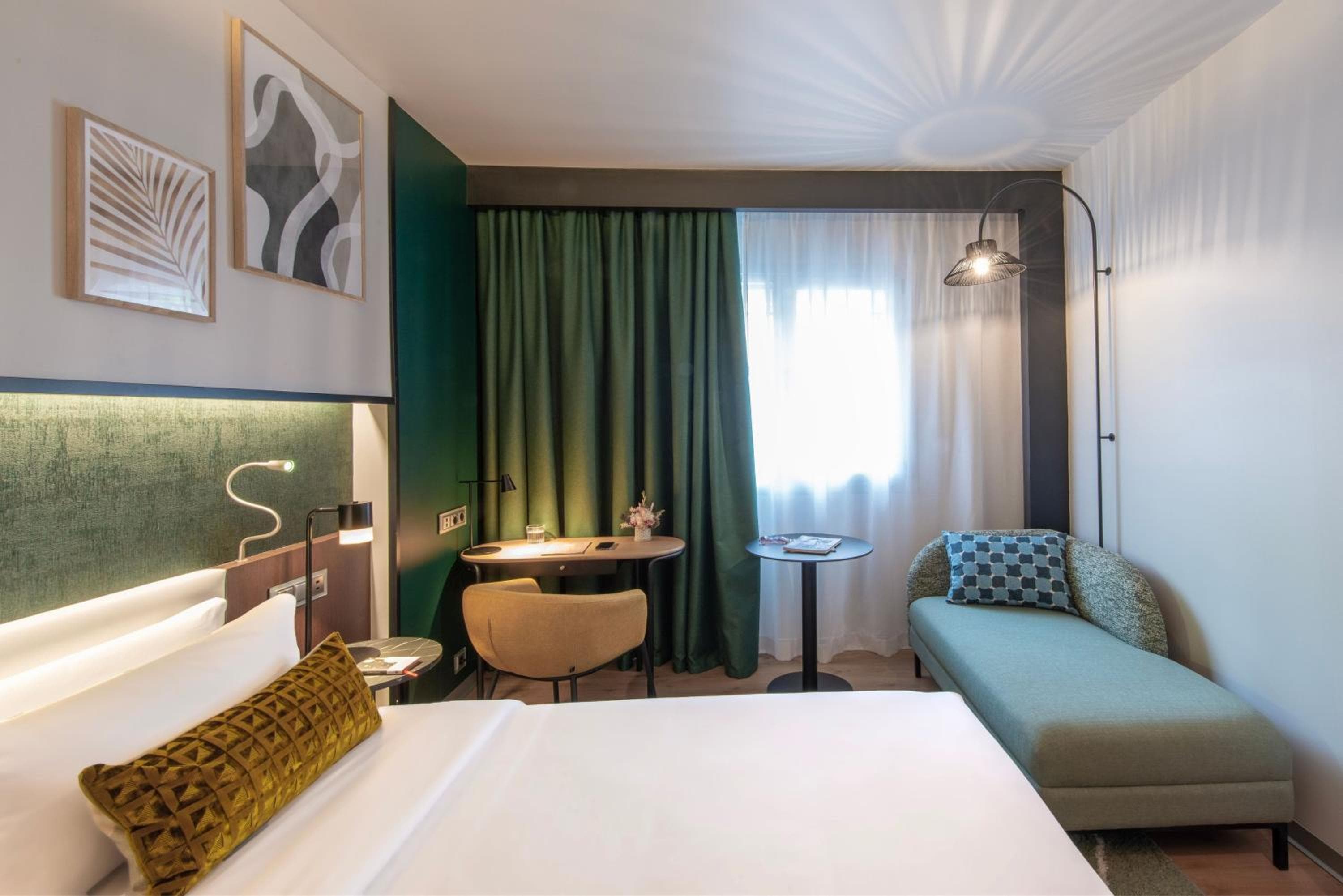 Crowne Plaza Madrid - Centre Retiro by IHG — 5