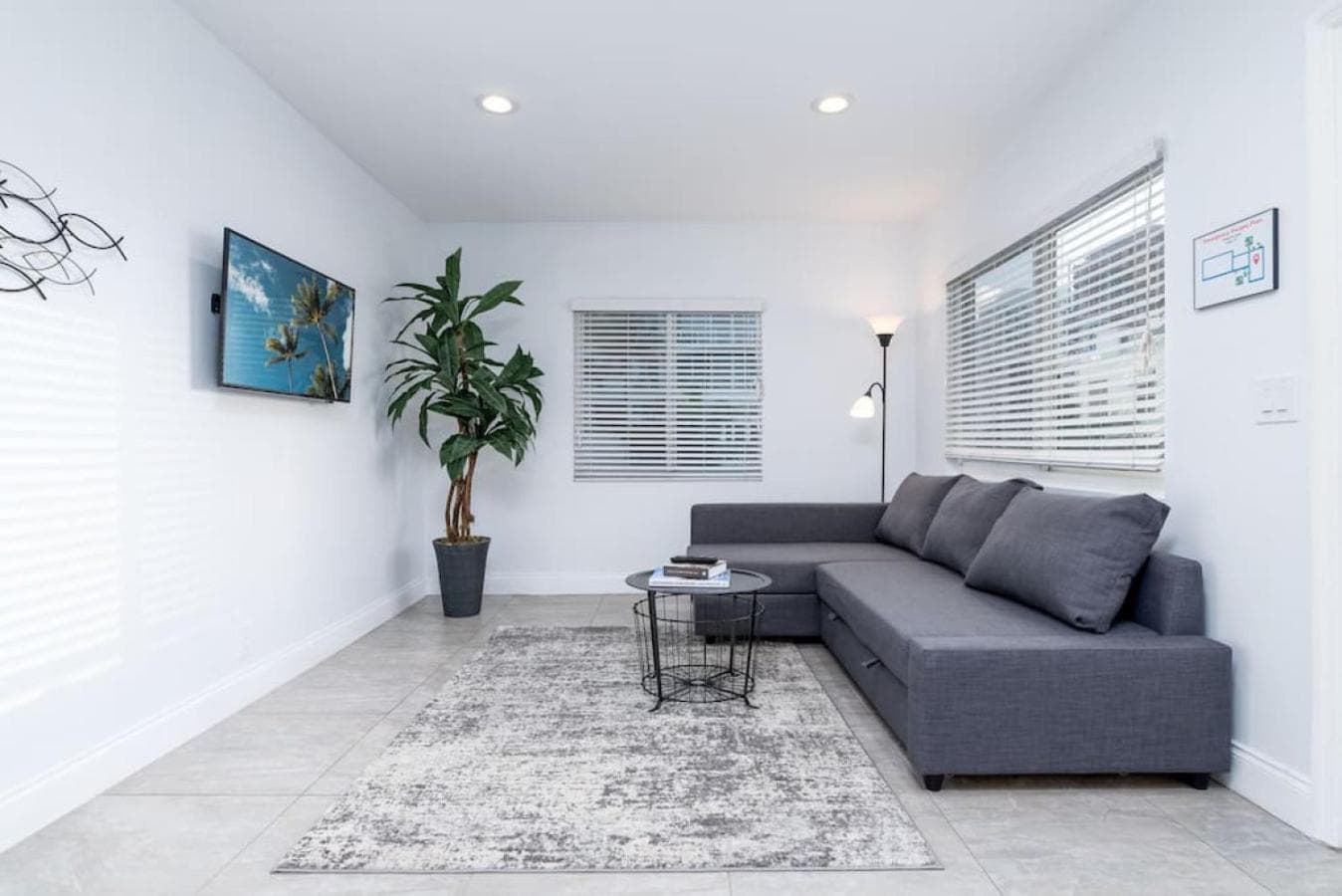 Bayshore Breeze Free Parking 9 — 13
