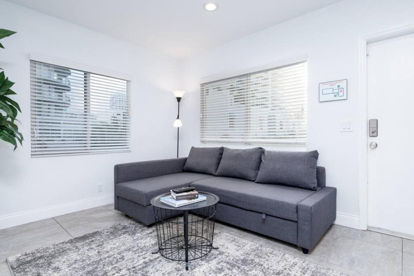 Bayshore Breeze Free Parking 9 — 3