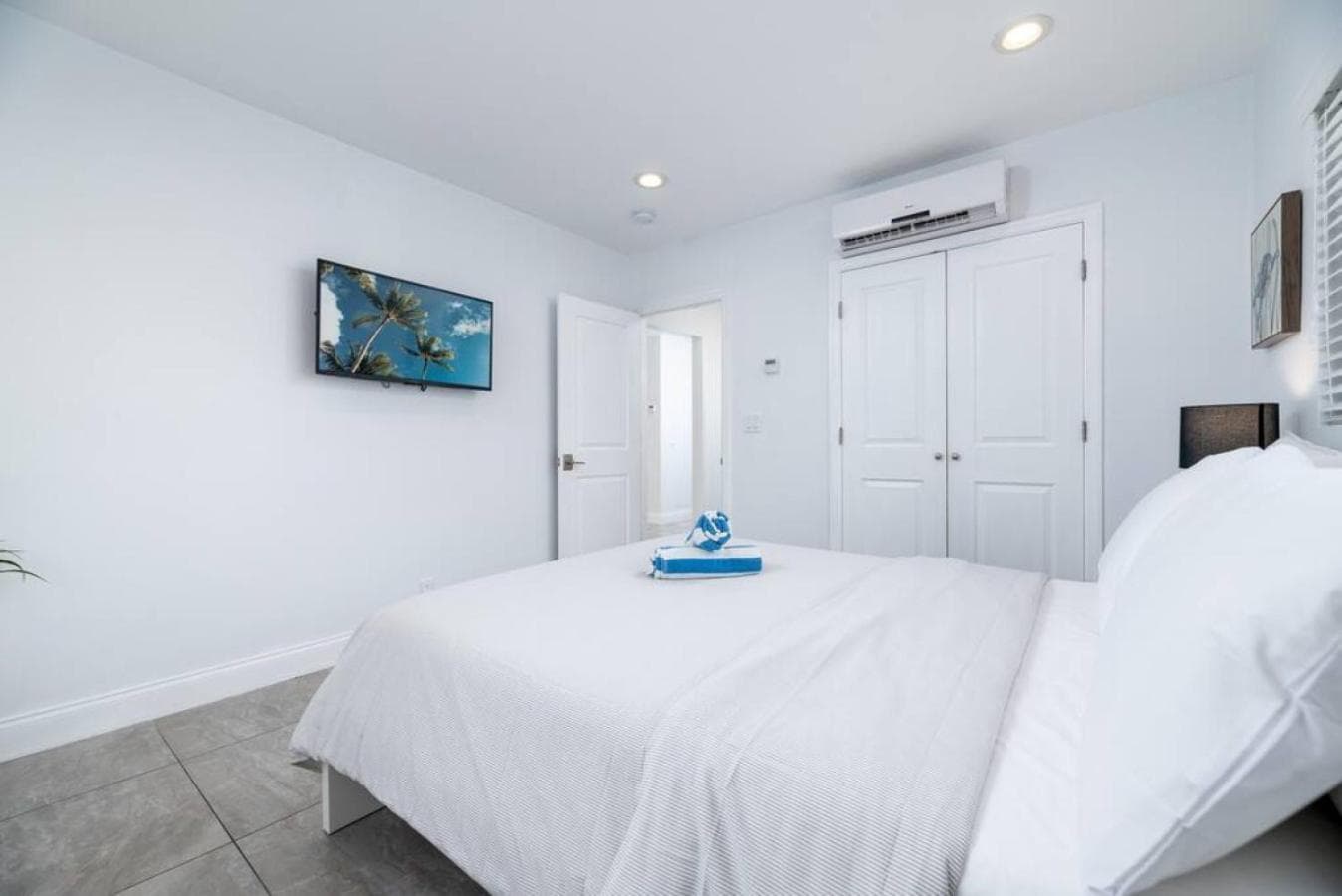 Bayshore Breeze Free Parking 9 — 5