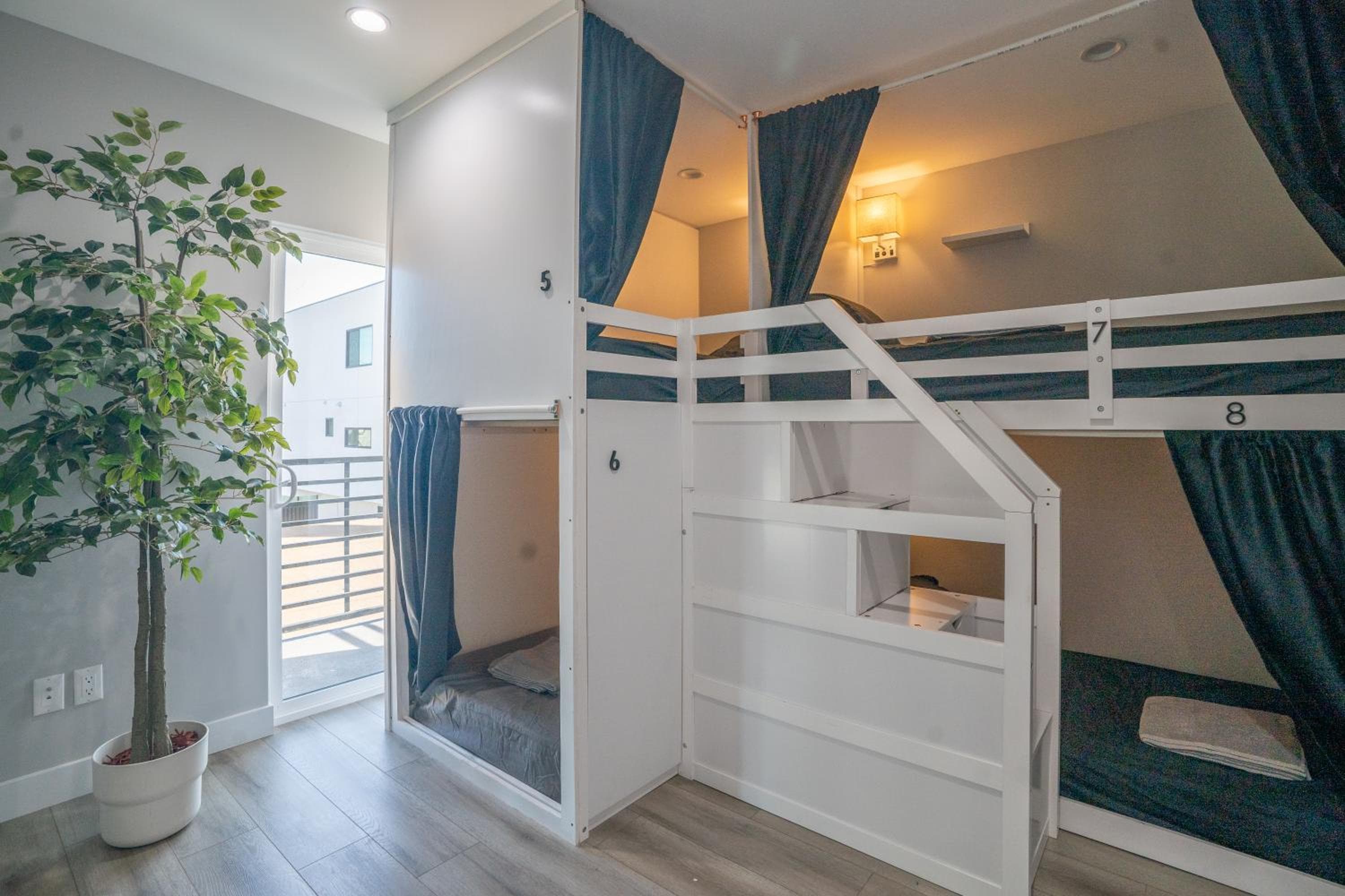 Normandie Hostel — 4