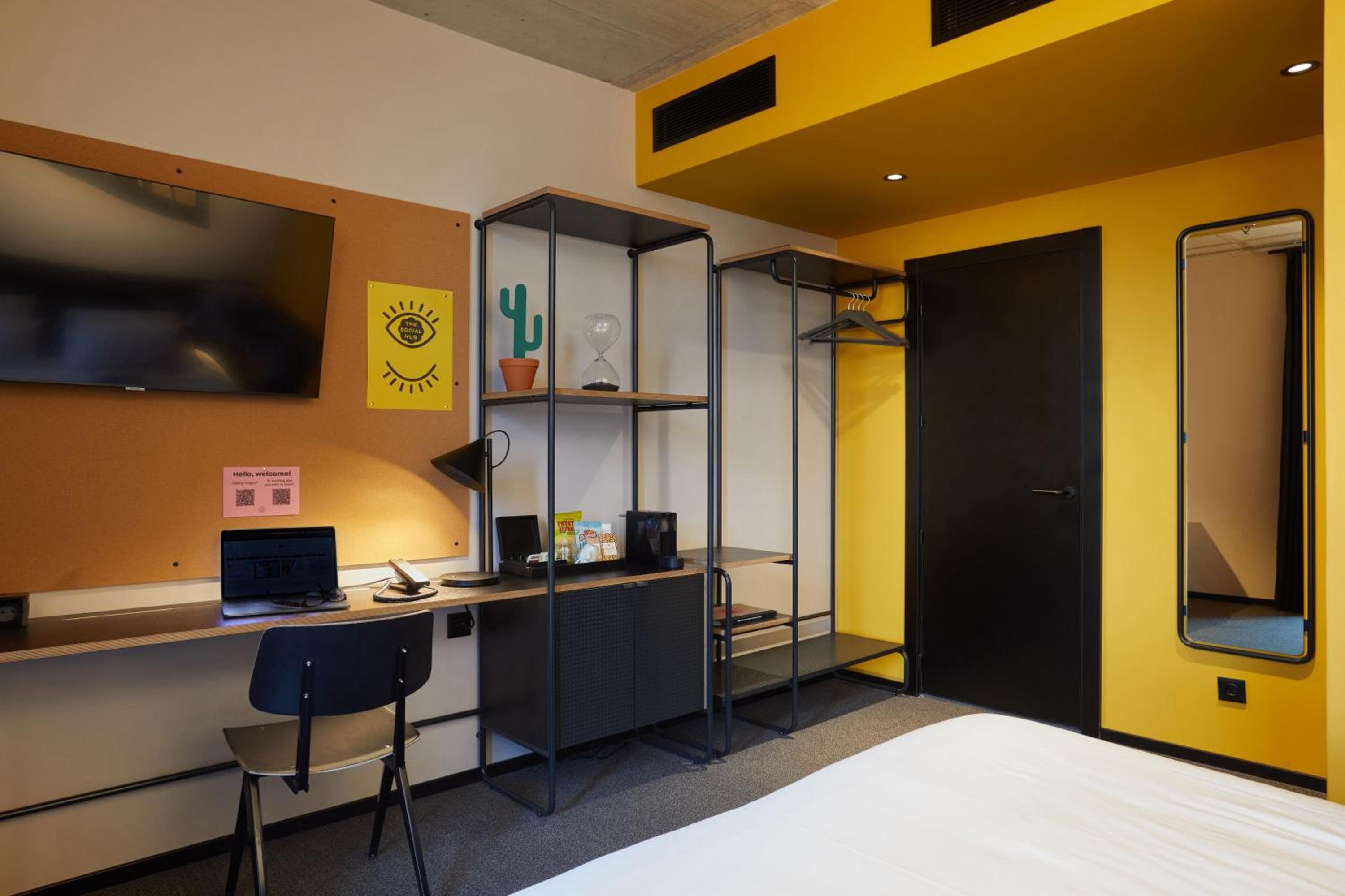 The Social Hub Barcelona Poblenou — 18