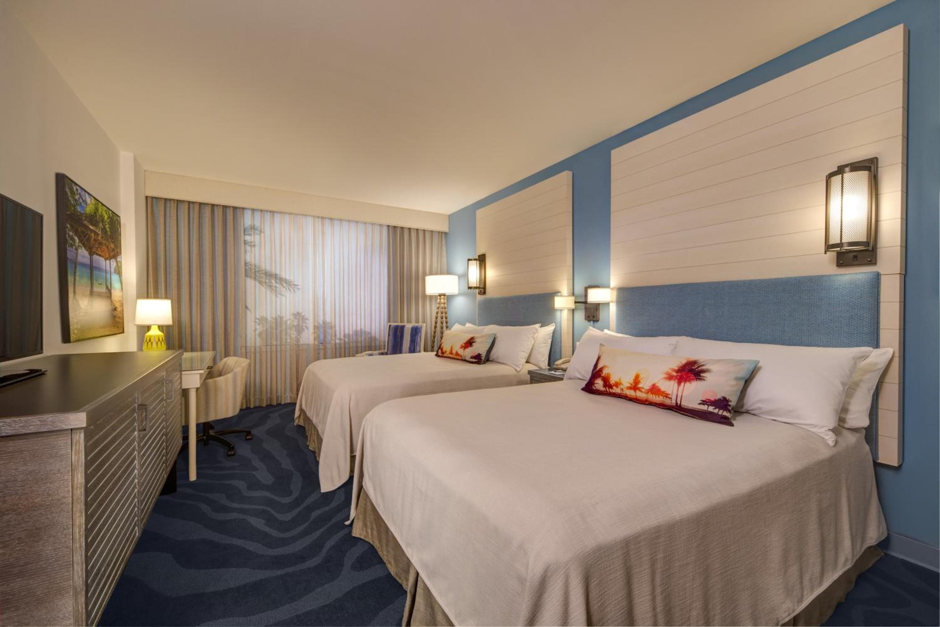 Universal's Loews Sapphire Falls Resort — 13
