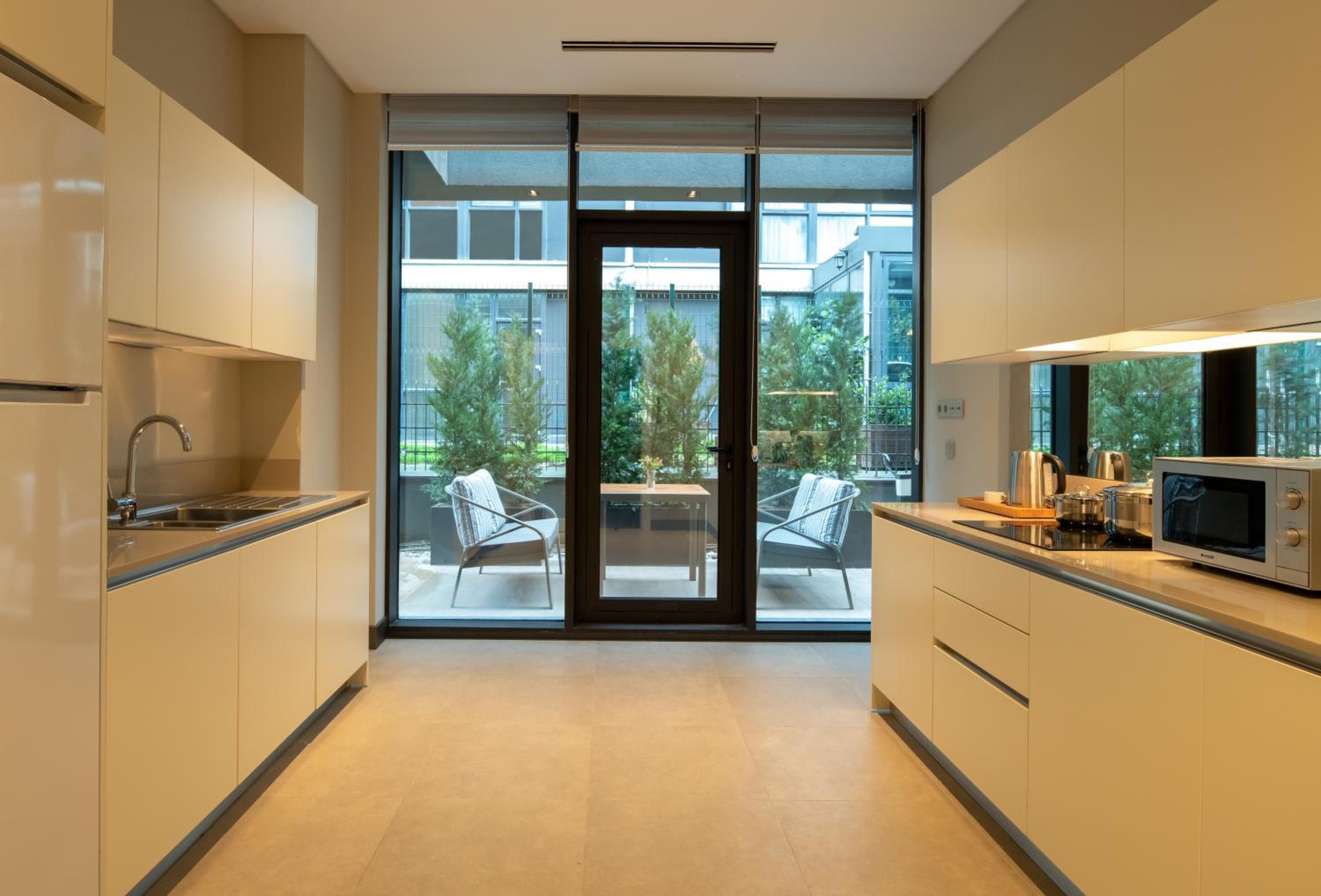 Movenpick Living Istanbul West — 8