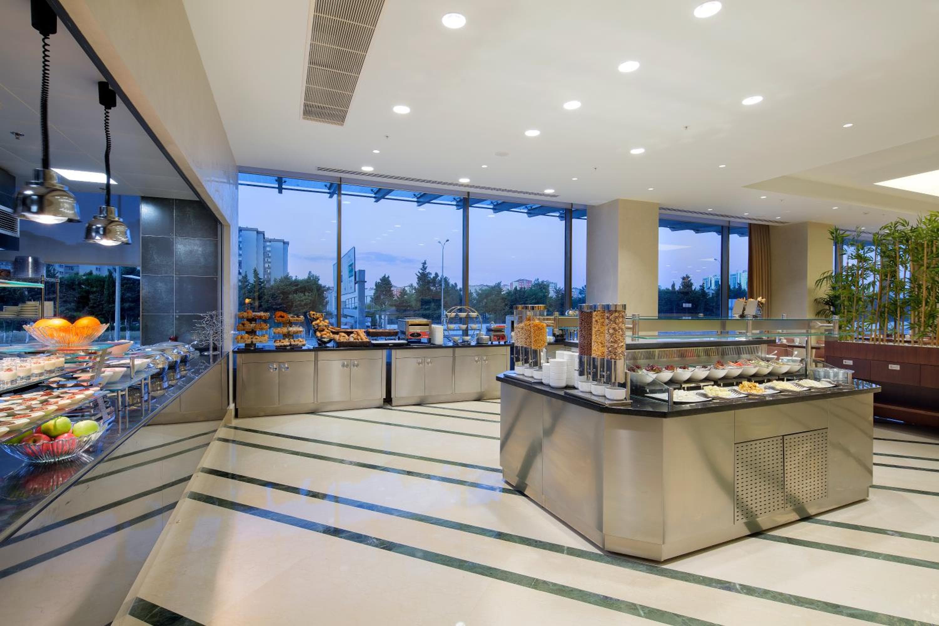 Hilton Garden Inn Istanbul Beylikduzu — 9