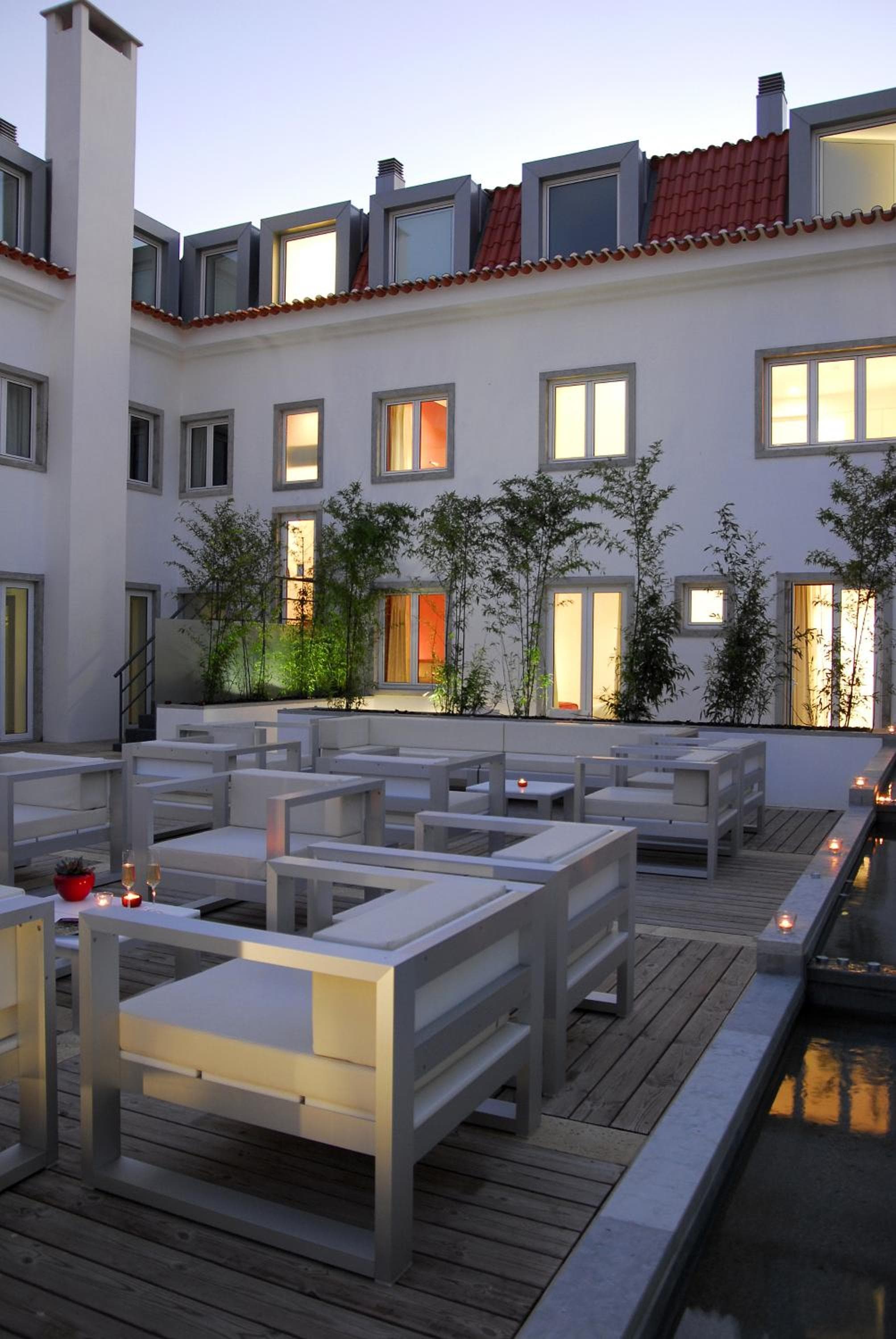 Hotel Jerónimos 8 — 2