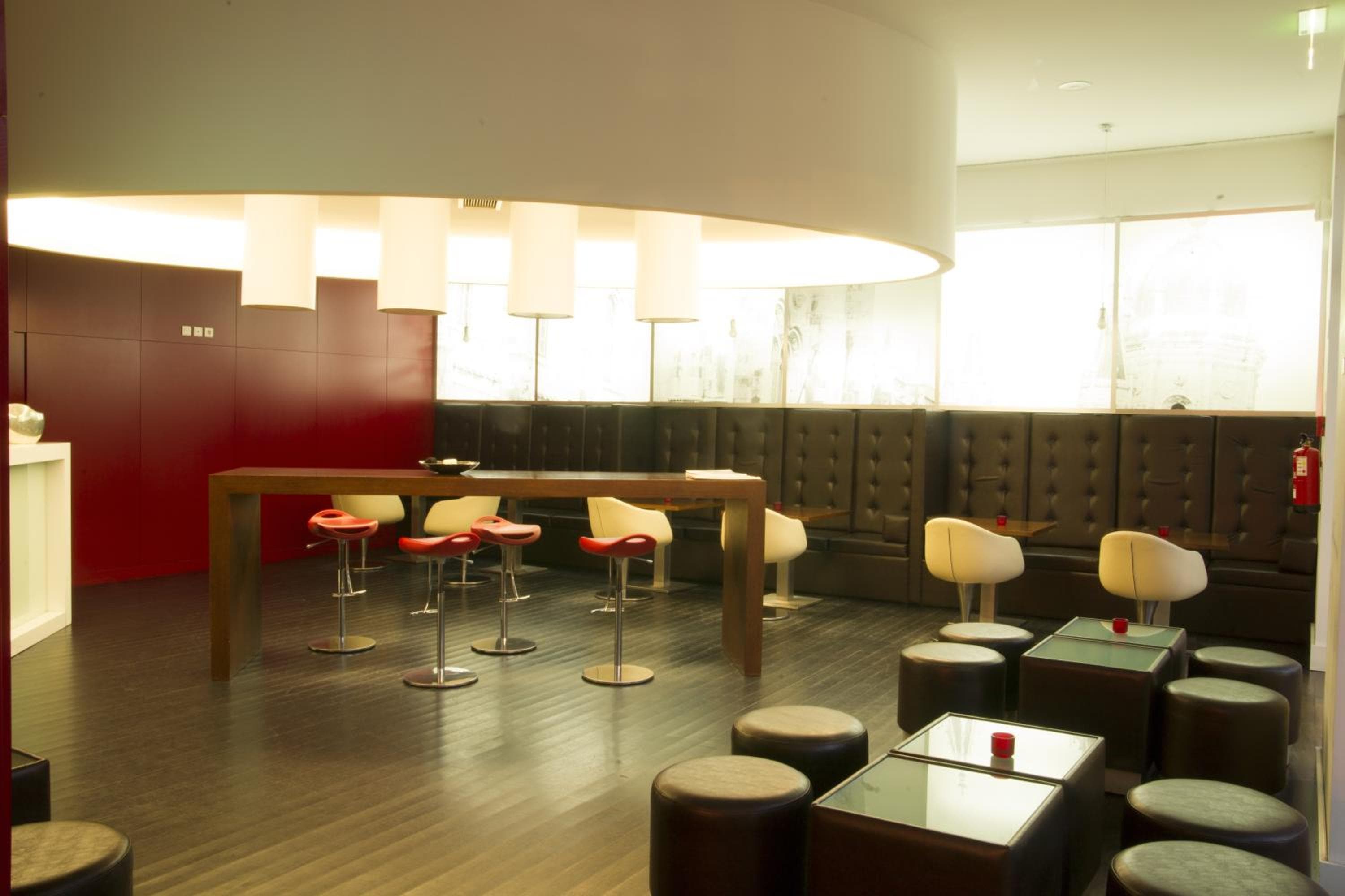Hotel Jerónimos 8 — 23