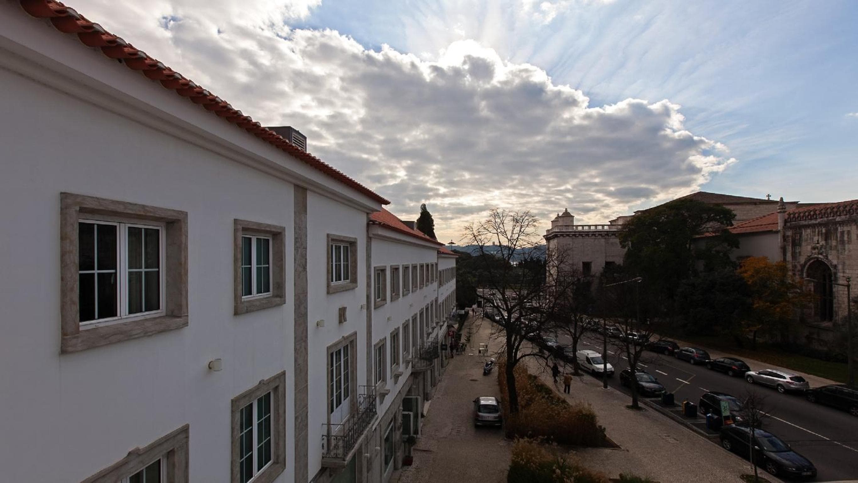 Hotel Jerónimos 8 — 14