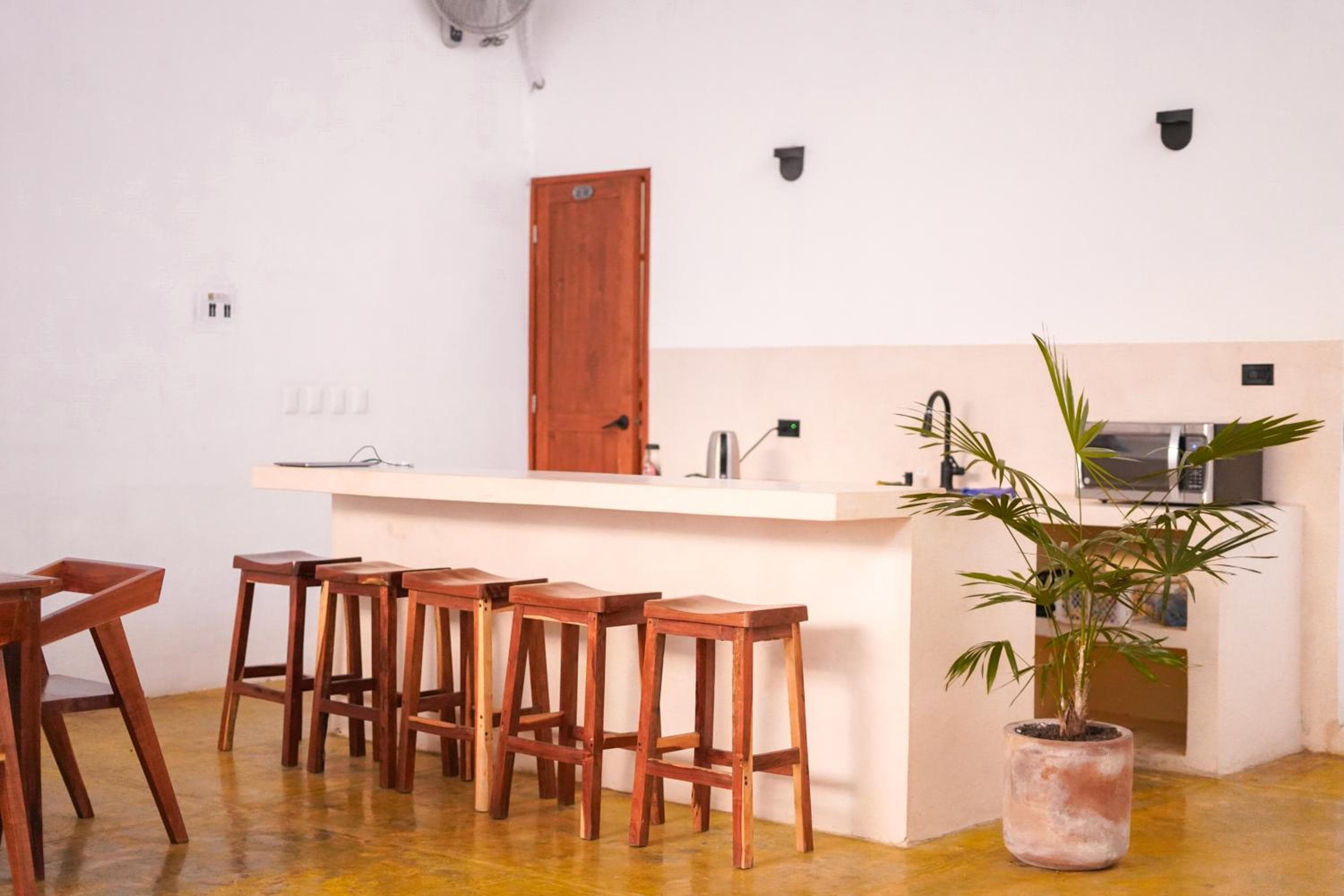 Freelance Hostel - Freiwilligenherberge — 2