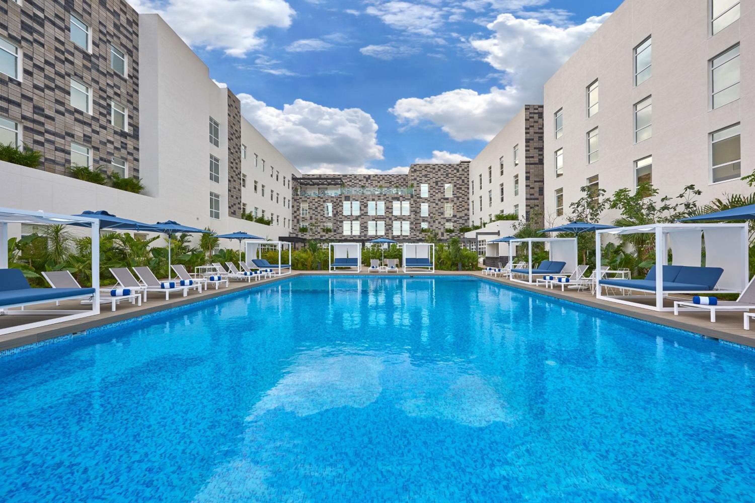 City Express Plus by Marriott Cancun Aeropuerto Riviera — 16