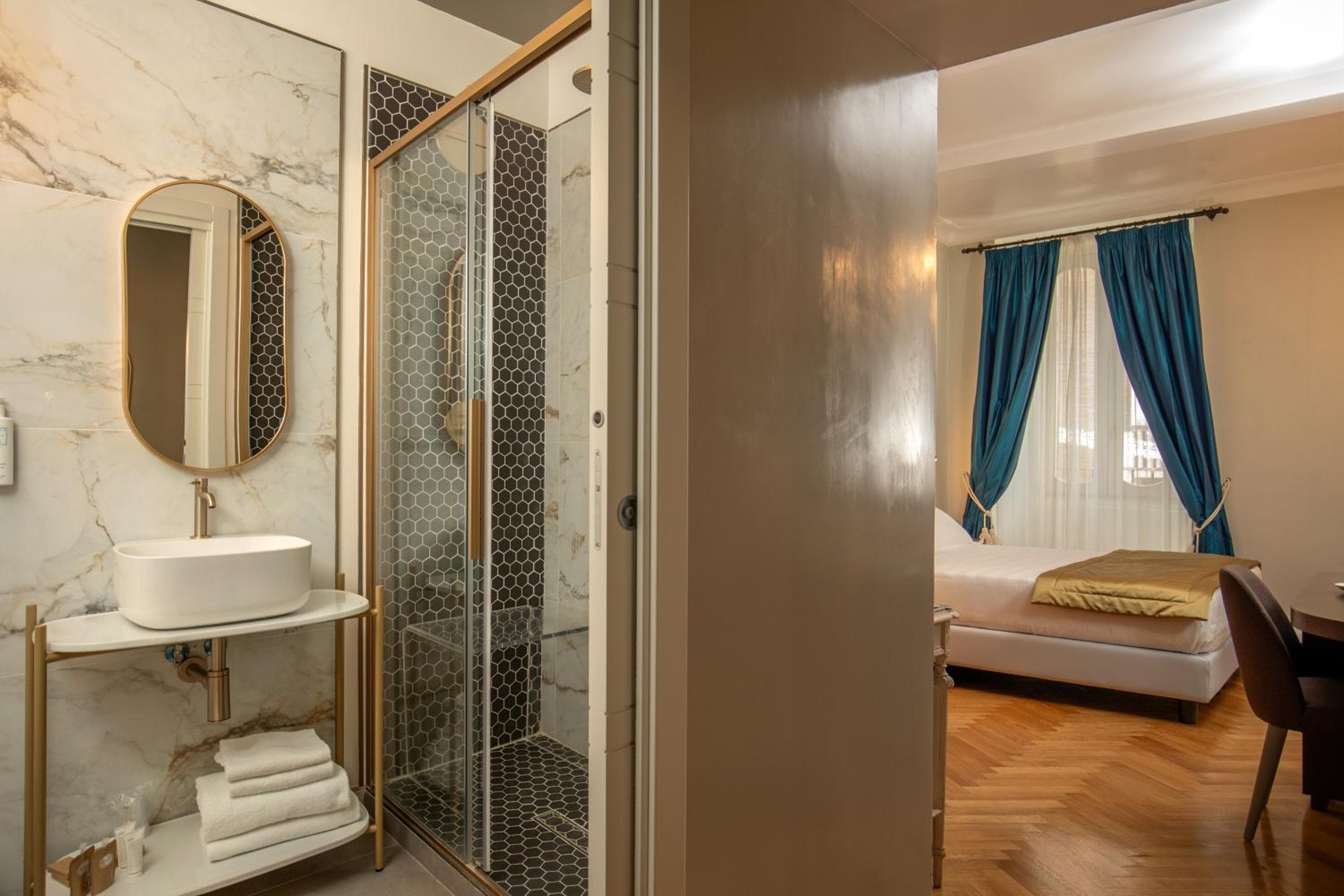 Hotel Mozart — 19