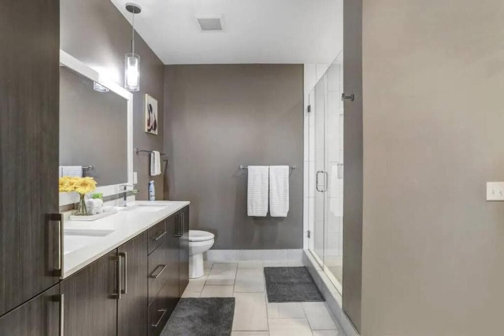 1BR Oasis in Downtown Tampa w Balcony & City Views — 30
