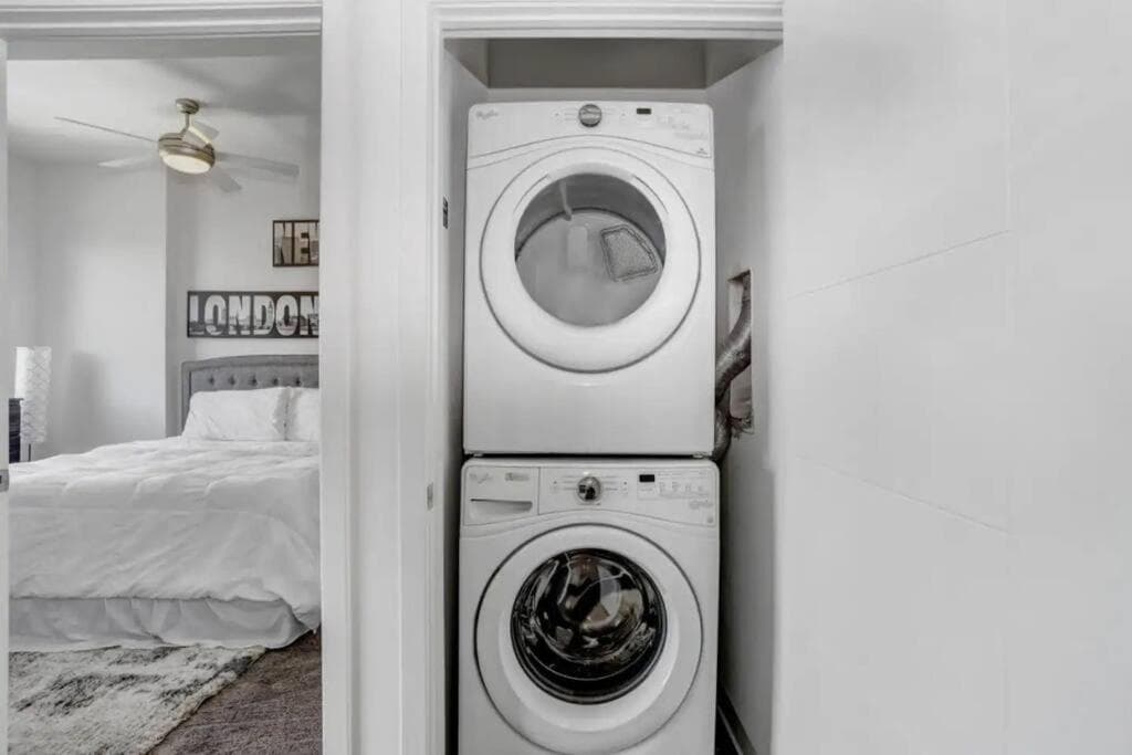1BR Oasis in Downtown Tampa w Balcony & City Views — 5