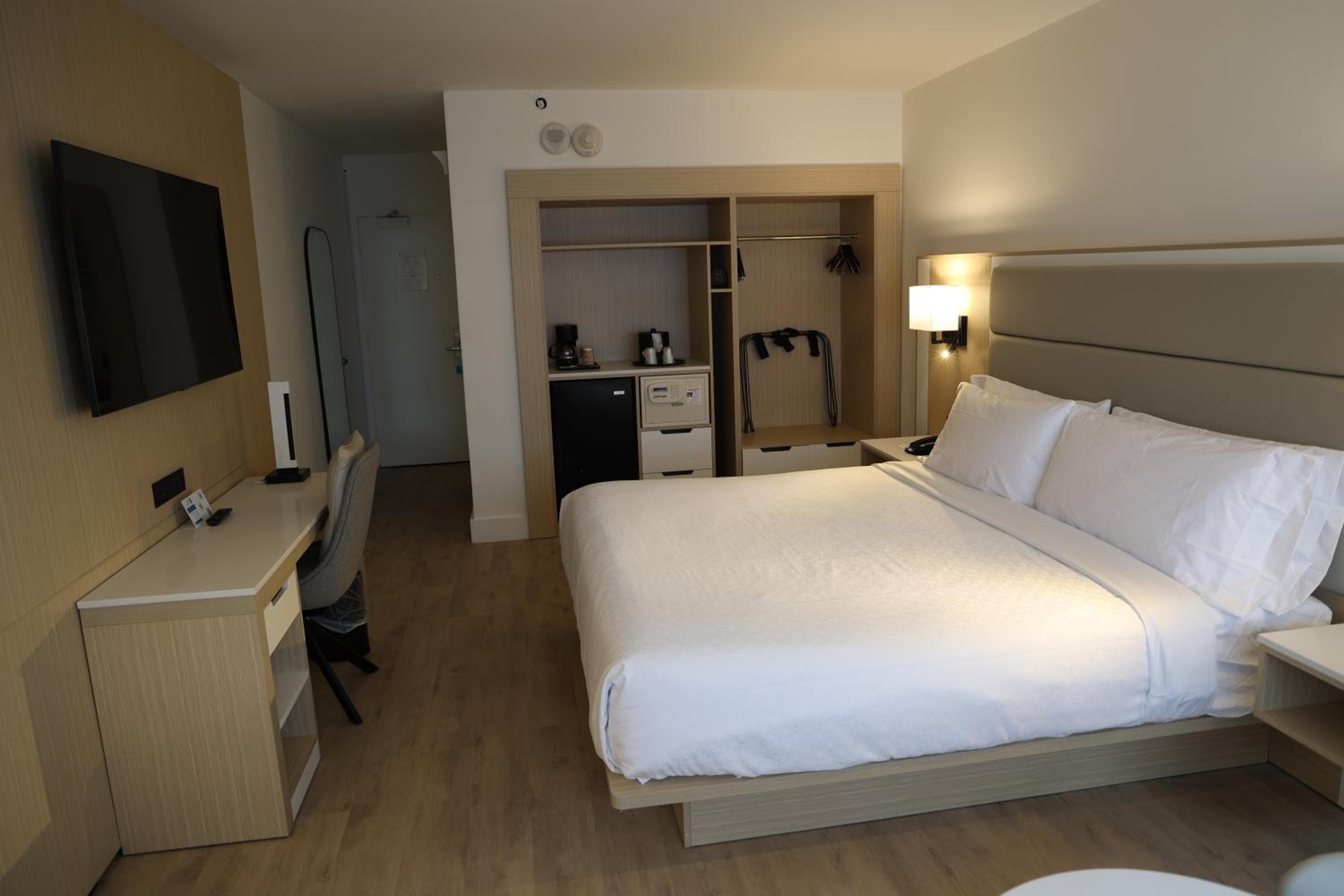 Ocean Sky Hotel & Resort — 30
