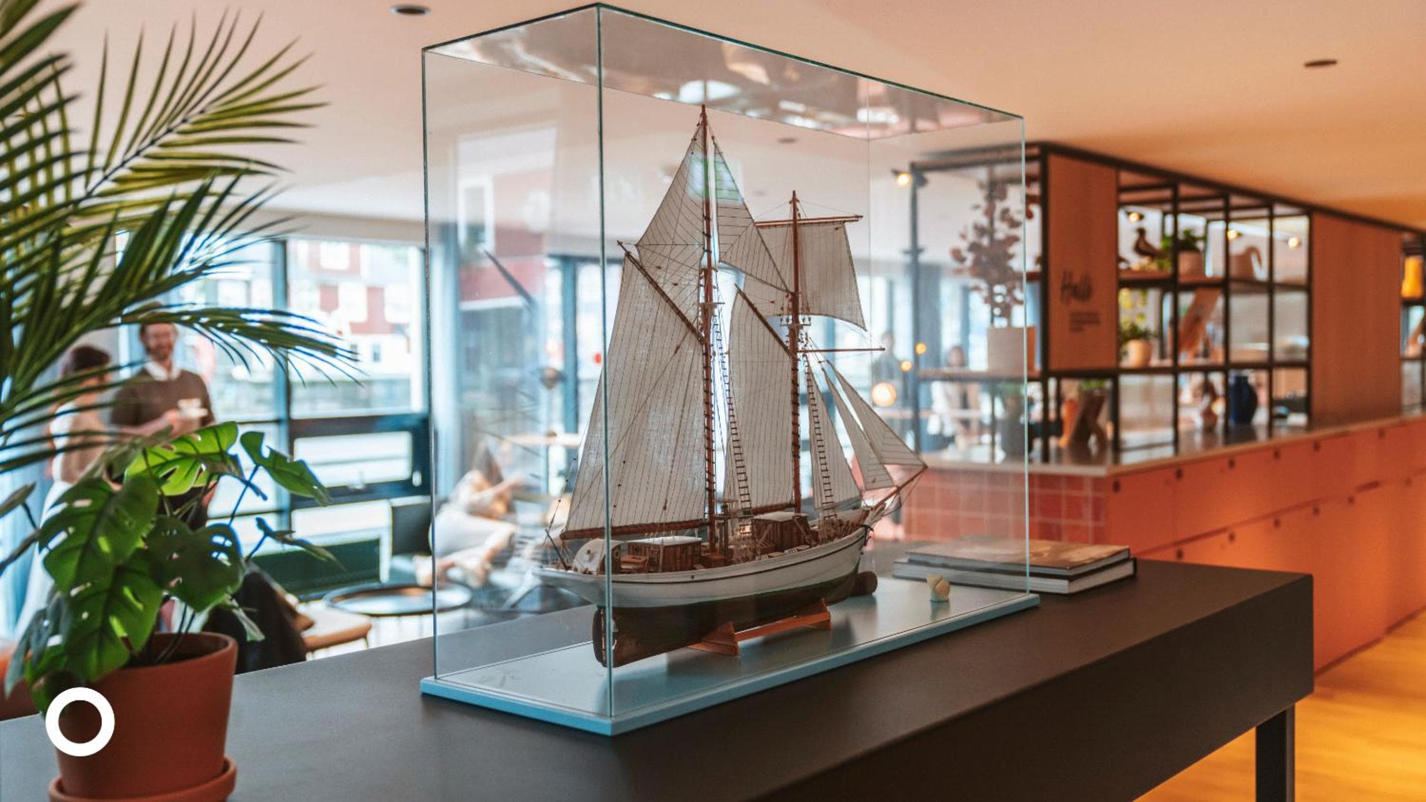 Center Hotels Plaza hotel, Adalstraeti 4, Reykjavík, Iceland — photo 10