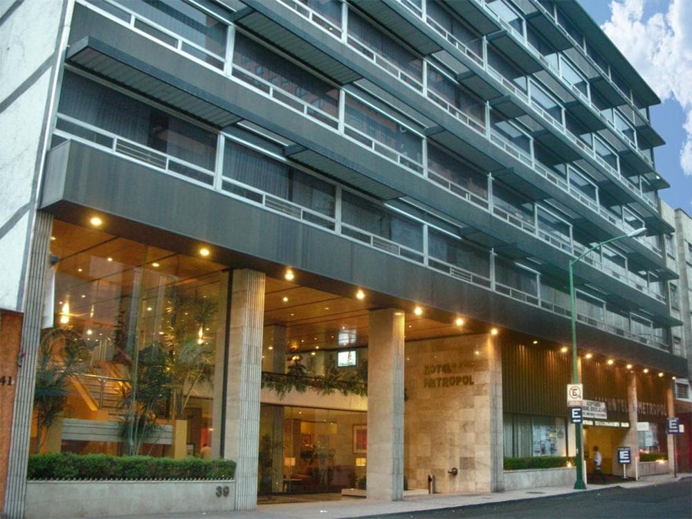 Hotel Metropol — 1