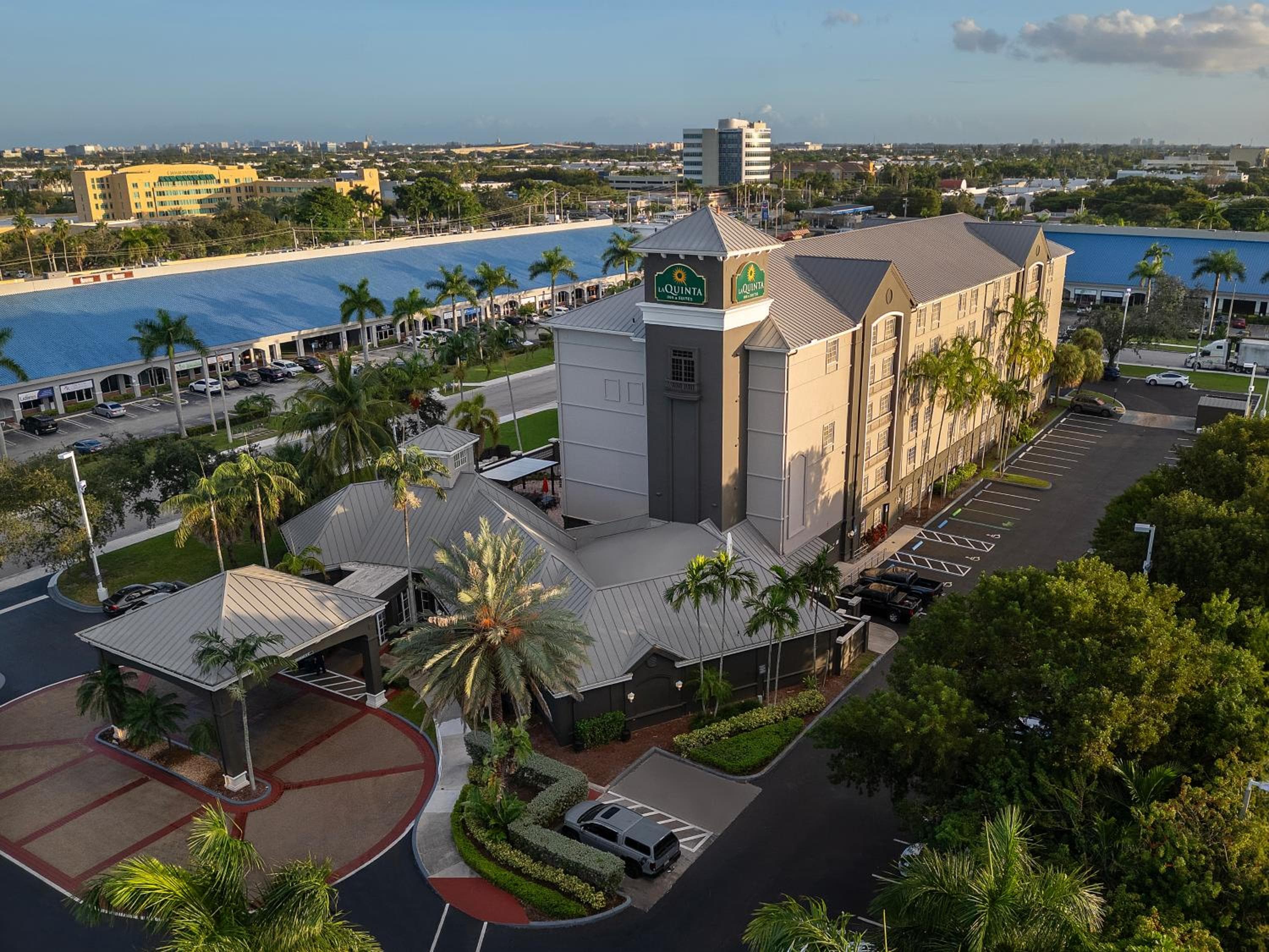 La Quinta by Wyndham Miami Aeropuerto Oeste — 1