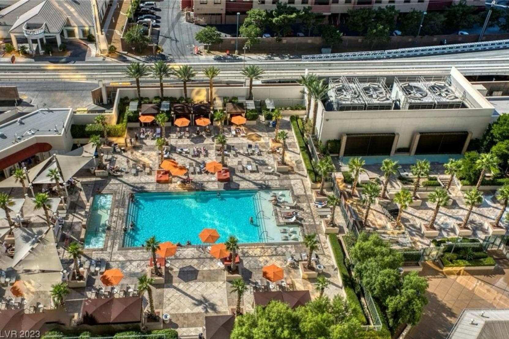 Panorama Vista Suite- 1br 2ba, Full Kitchen, Strip View, Balcony, Corner Unit — 5