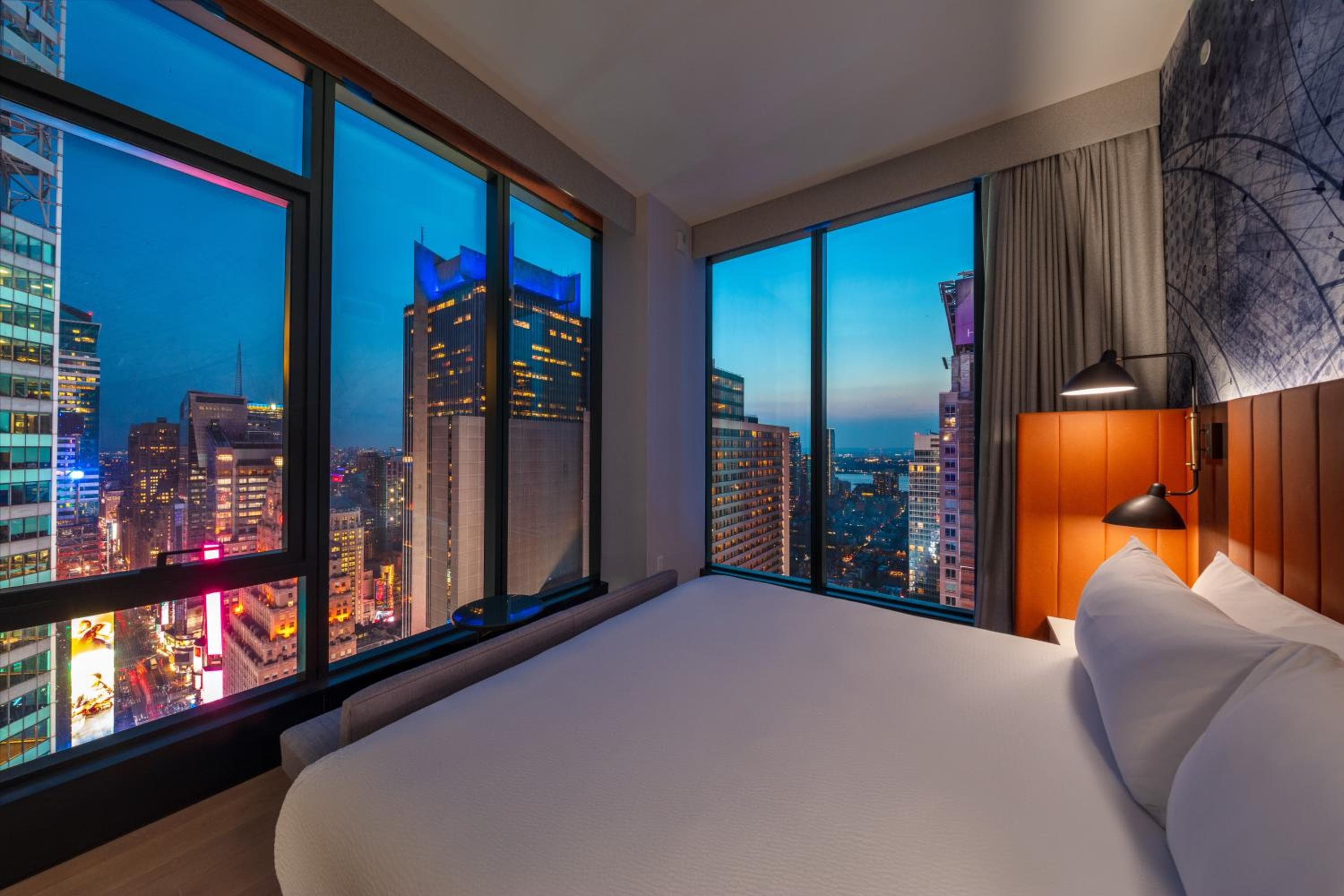 Tempo By Hilton New York Times Square — 18