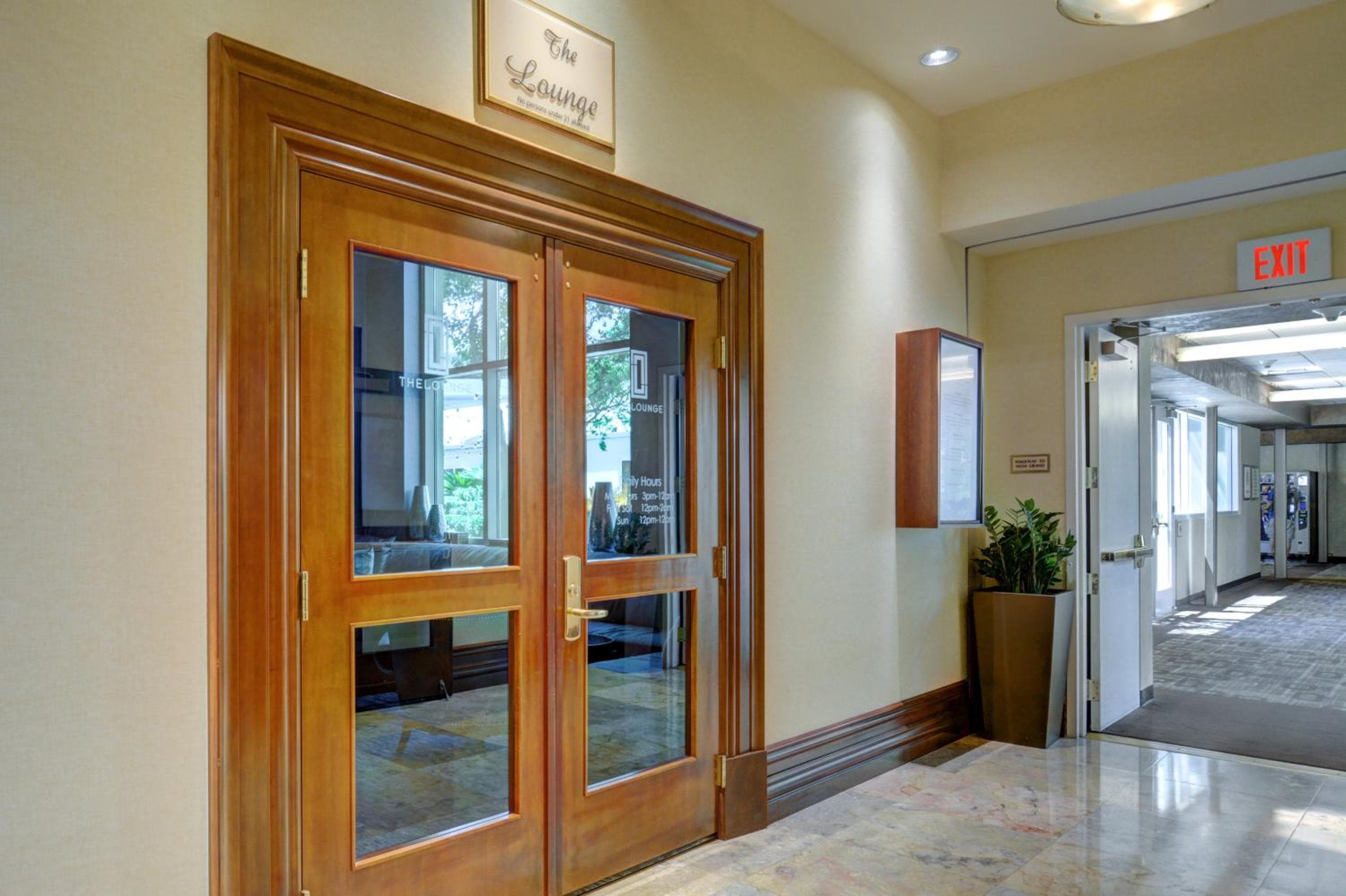 Panorama Vista Suite- 1br 2ba, Full Kitchen, Strip View, Balcony, Corner Unit — 22