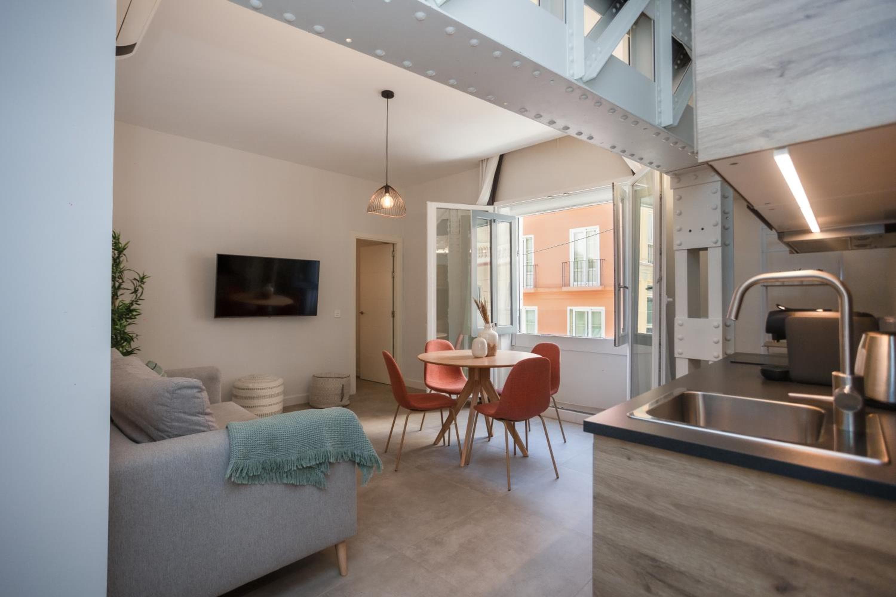 Diana Suites 23 — 23