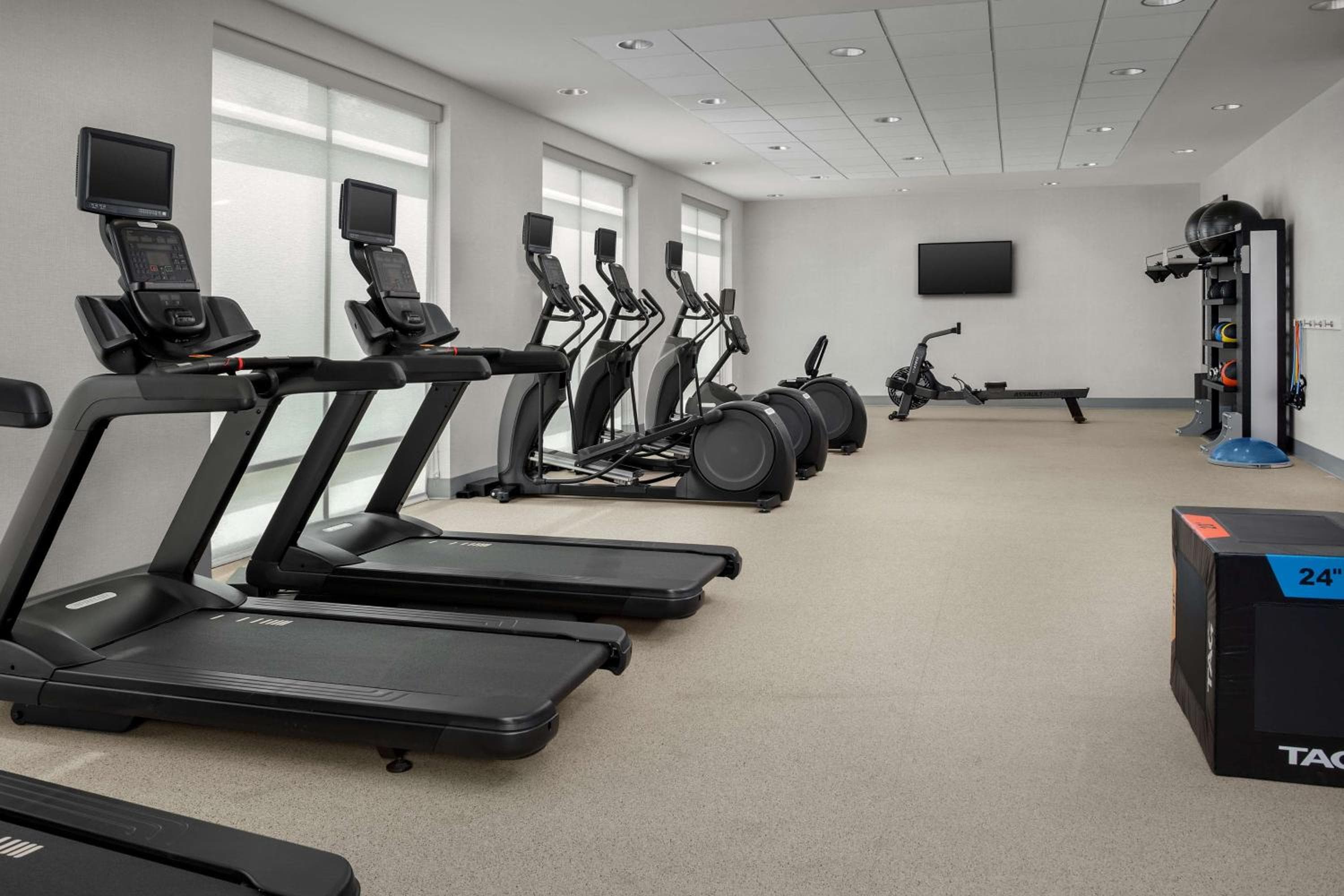 Hampton Inn Orlando Southeast Nona — 15