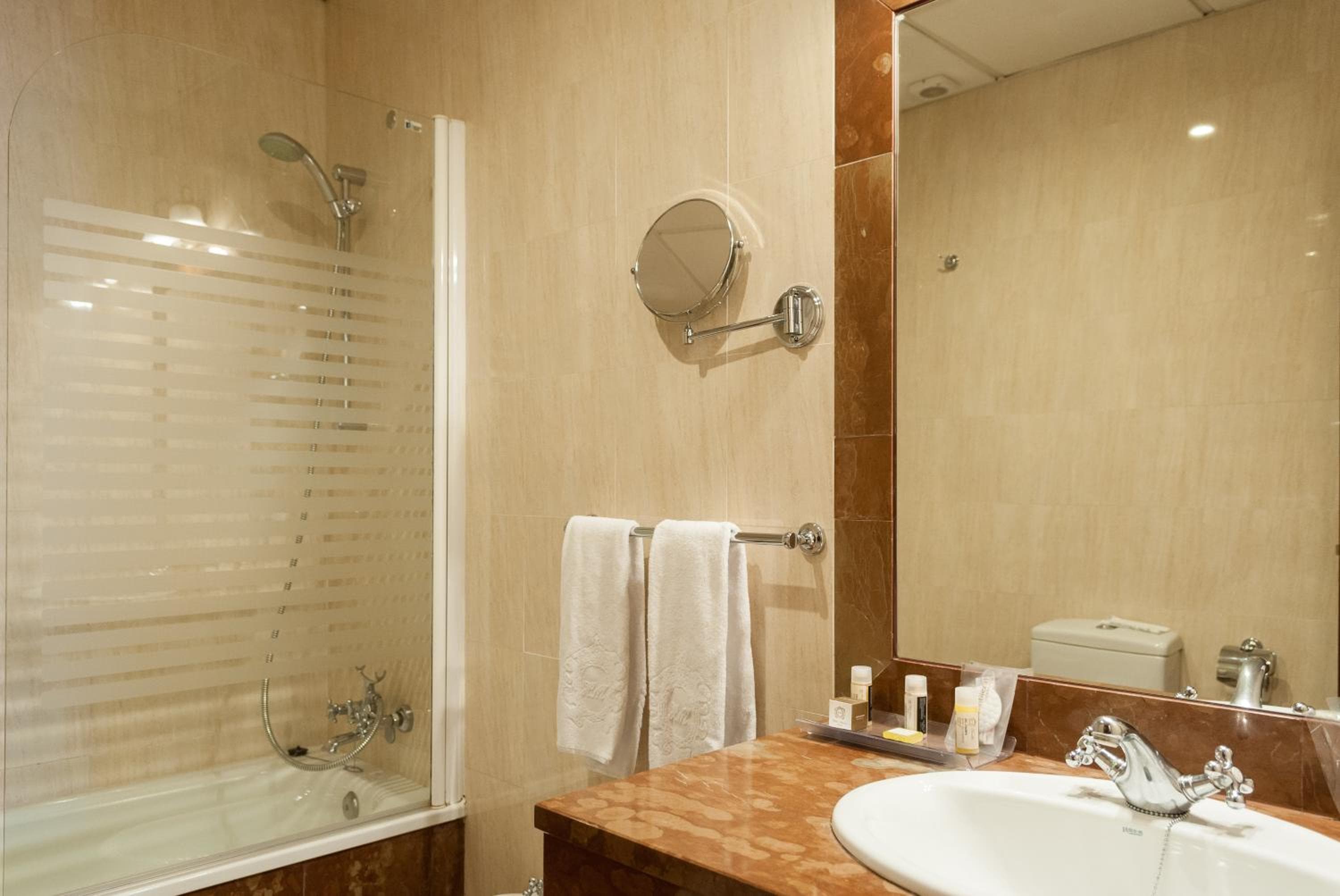 Adriano Boutique Sevilla — 20