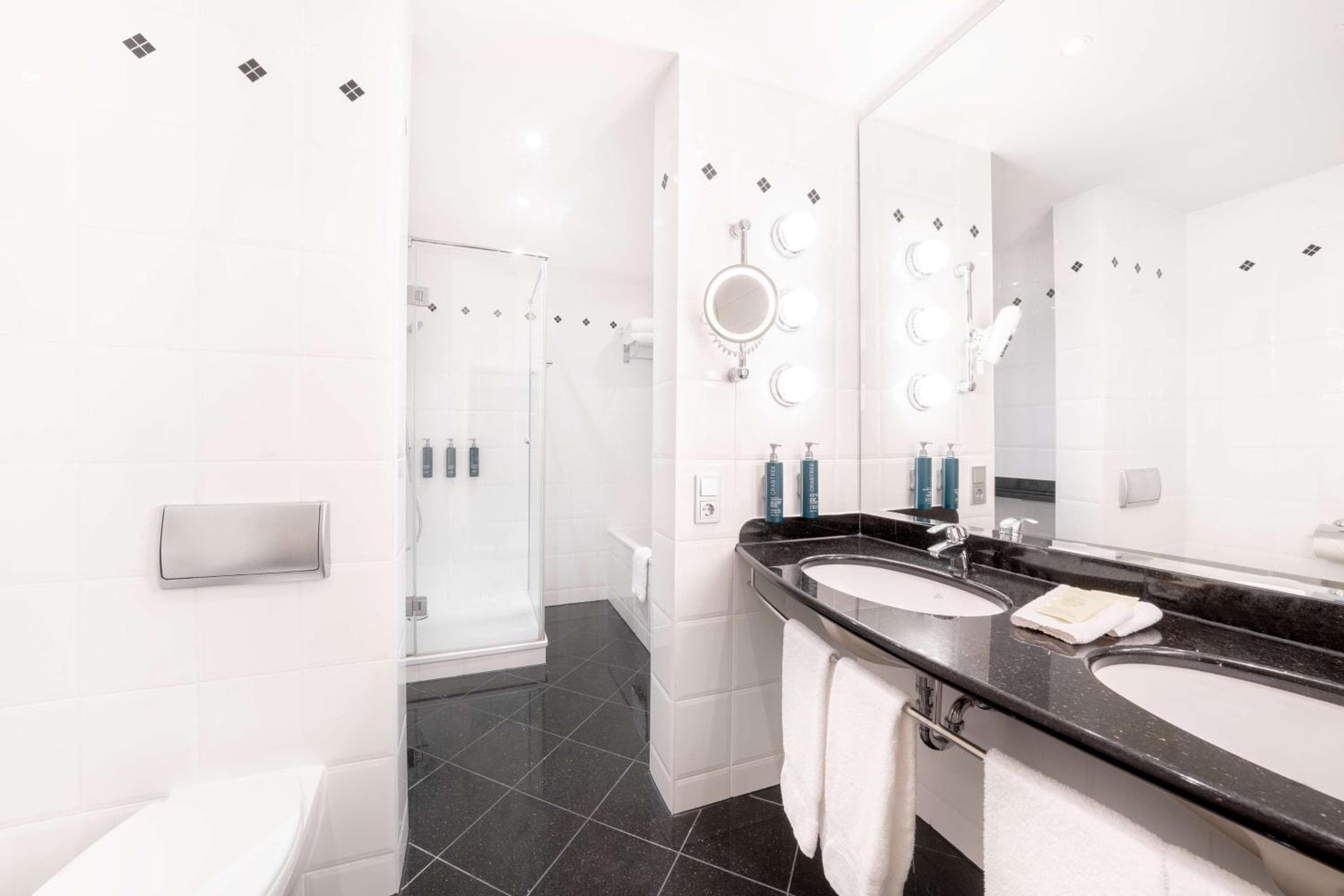 Hilton Berlin hotel, Anton-Wilhelm-Amo-Str. 30, Berlin, Germany — photo 20