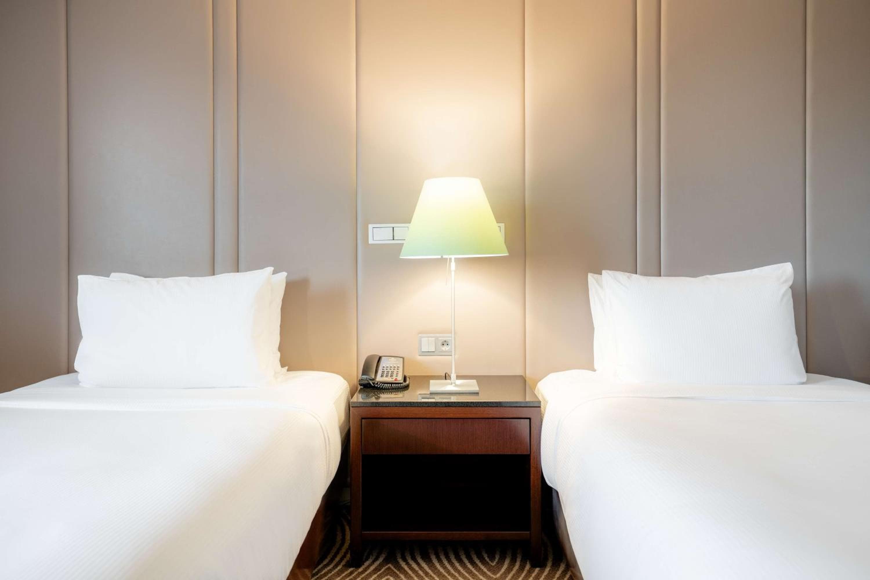 Hilton Berlin hotel, Anton-Wilhelm-Amo-Str. 30, Berlin, Germany — photo 149