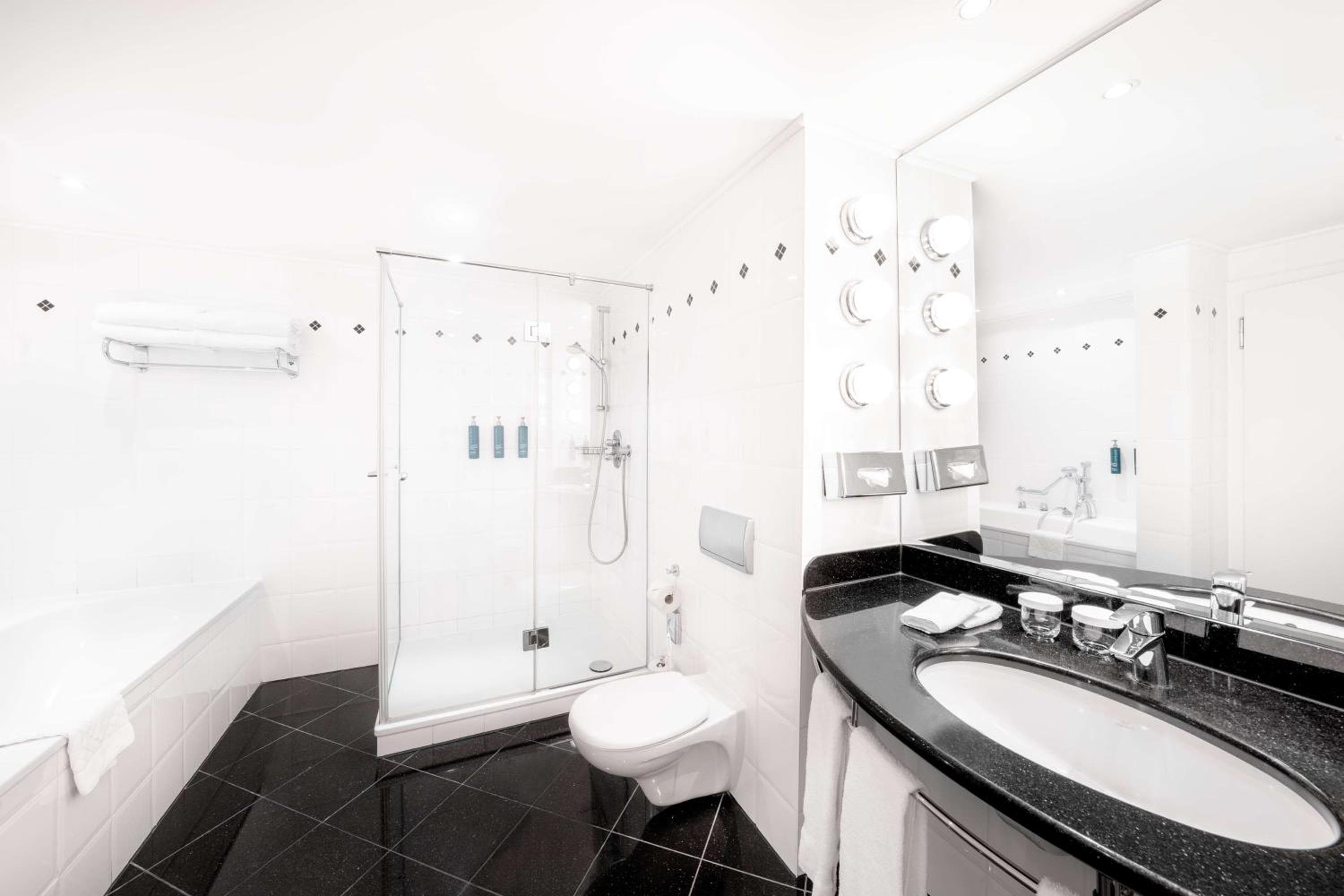 Hilton Berlin hotel, Anton-Wilhelm-Amo-Str. 30, Berlin, Germany — photo 150