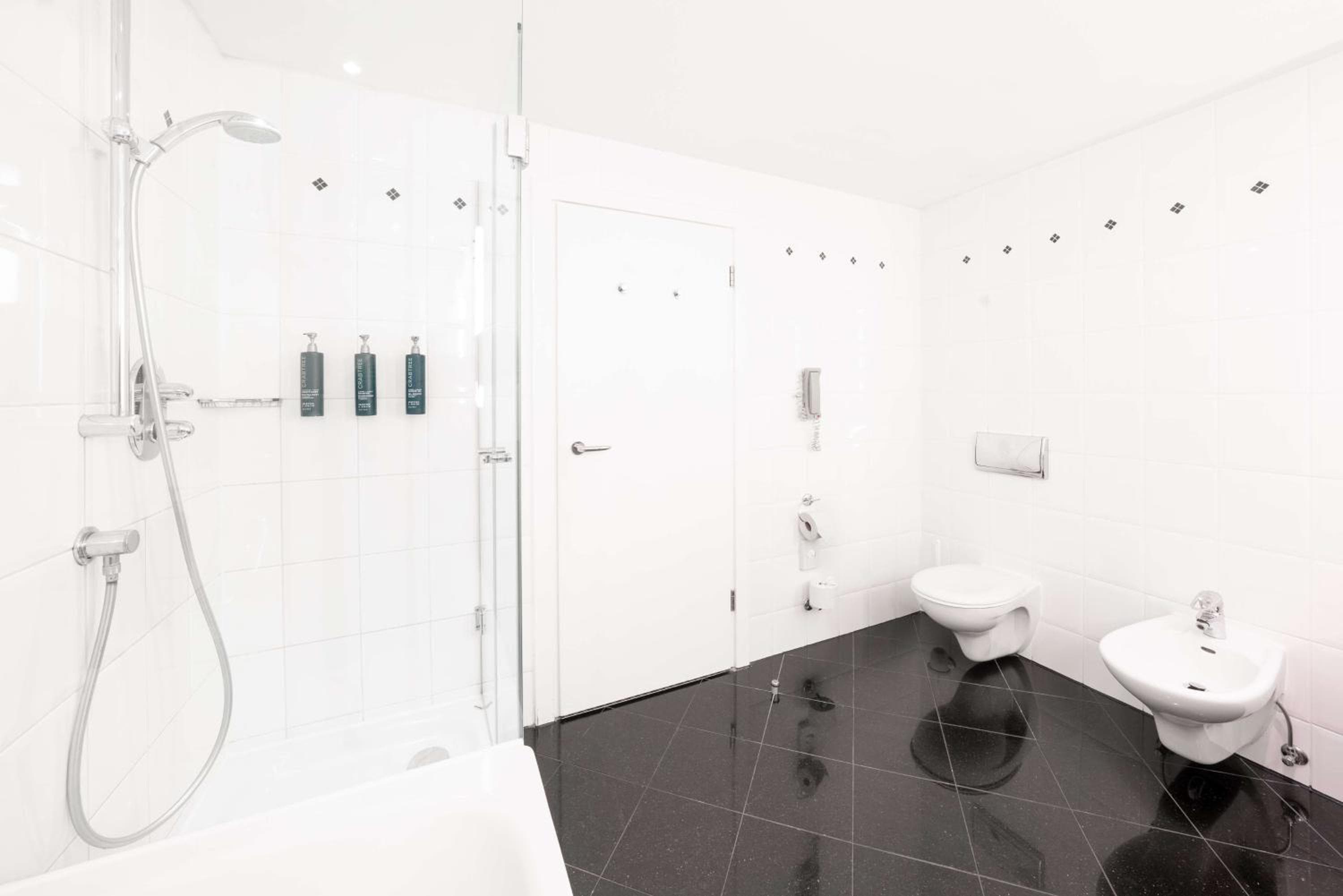 Hilton Berlin hotel, Anton-Wilhelm-Amo-Str. 30, Berlin, Germany — photo 79