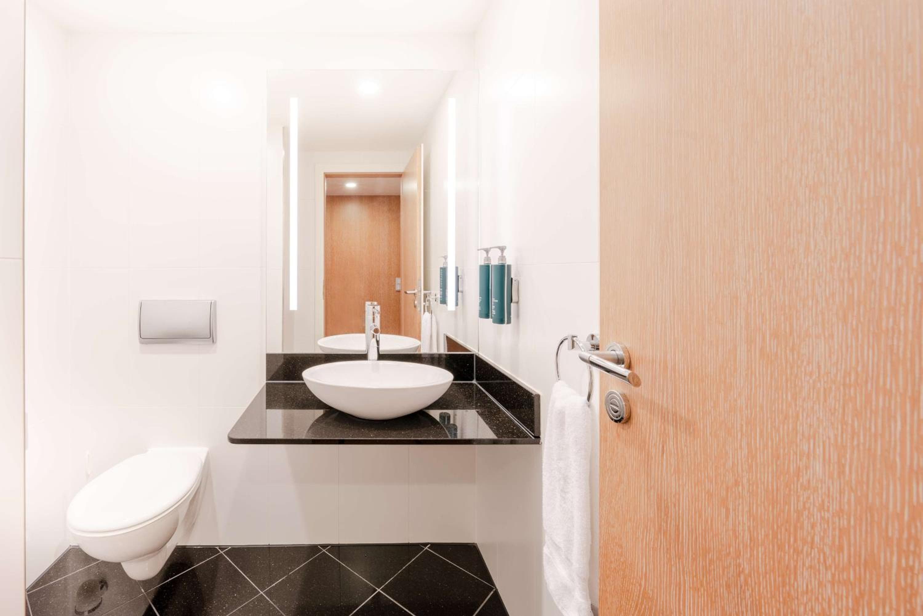 Hilton Berlin hotel, Anton-Wilhelm-Amo-Str. 30, Berlin, Germany — photo 154