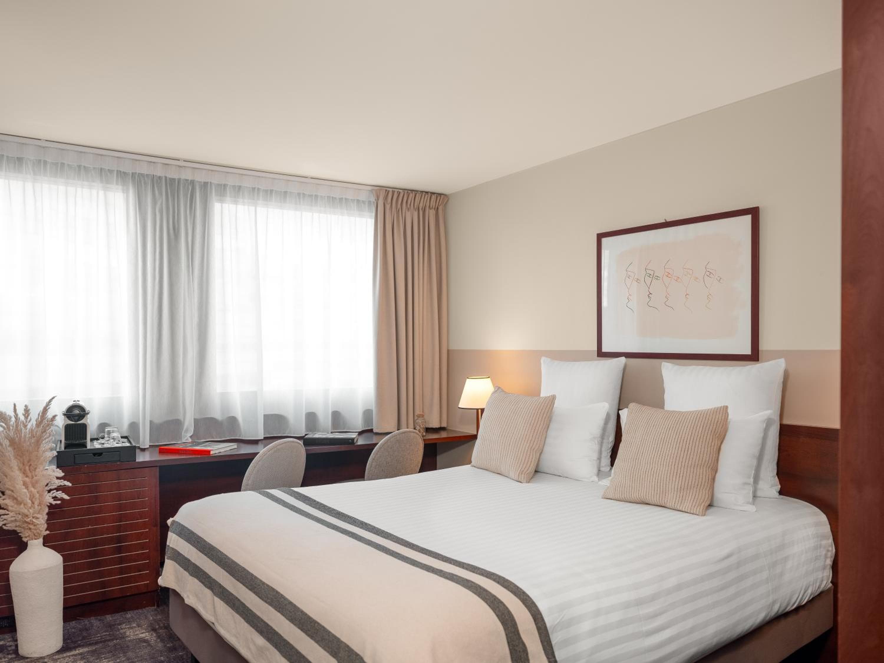 Mercure Paris Gare Montparnasse TGV — 11