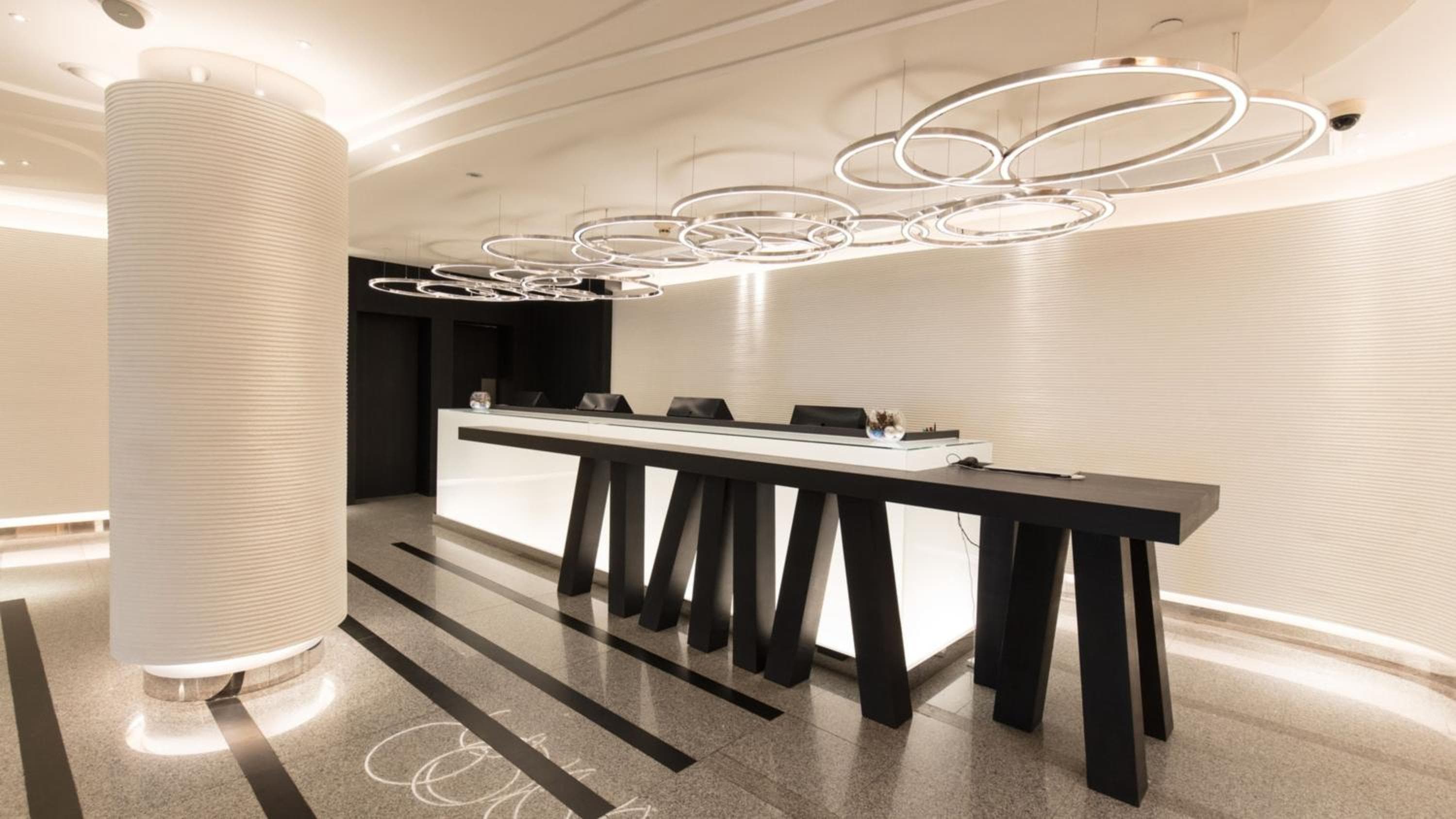 Holiday Inn Bangkok by IHG — 17