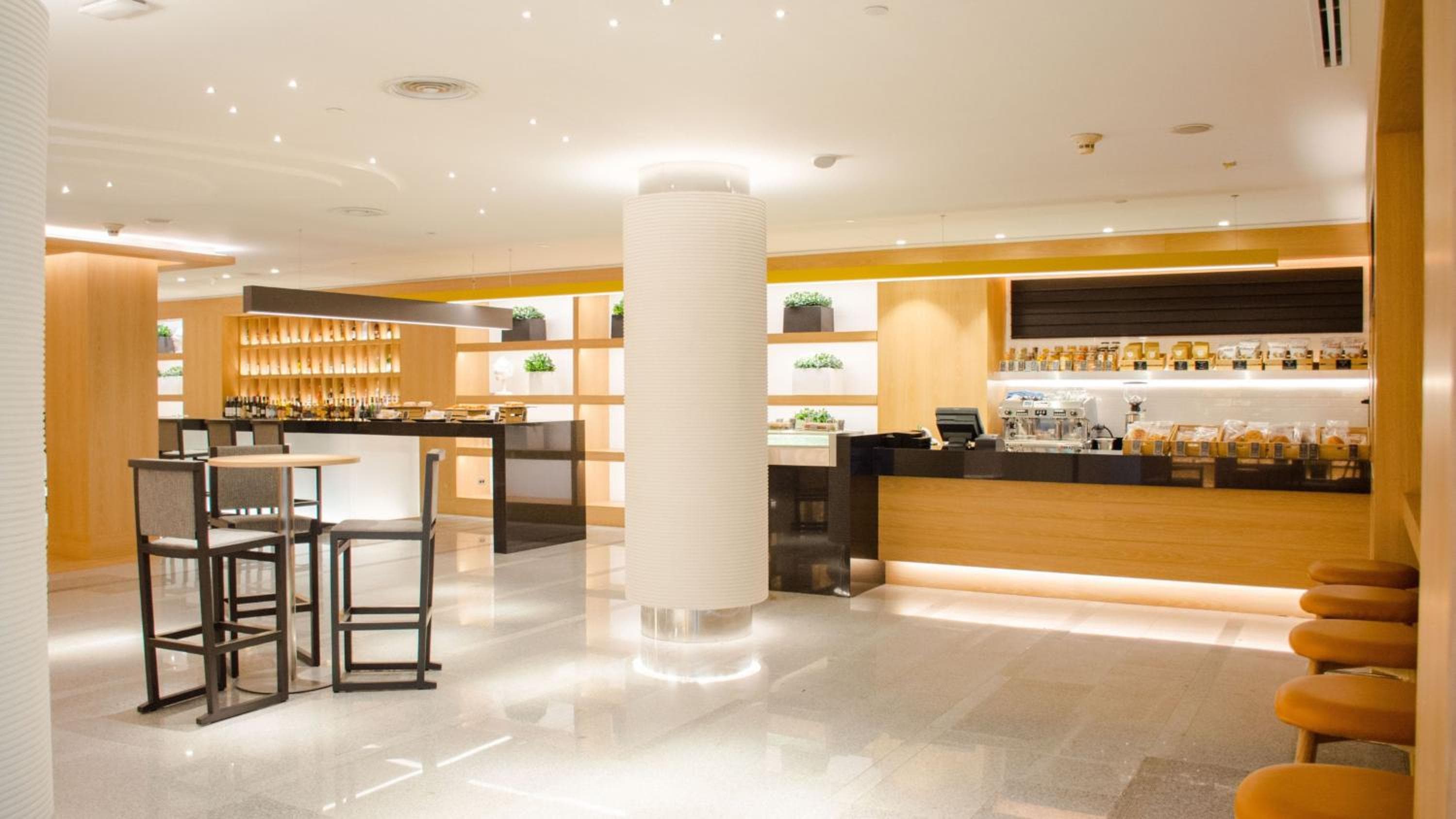 Holiday Inn Bangkok by IHG — 28