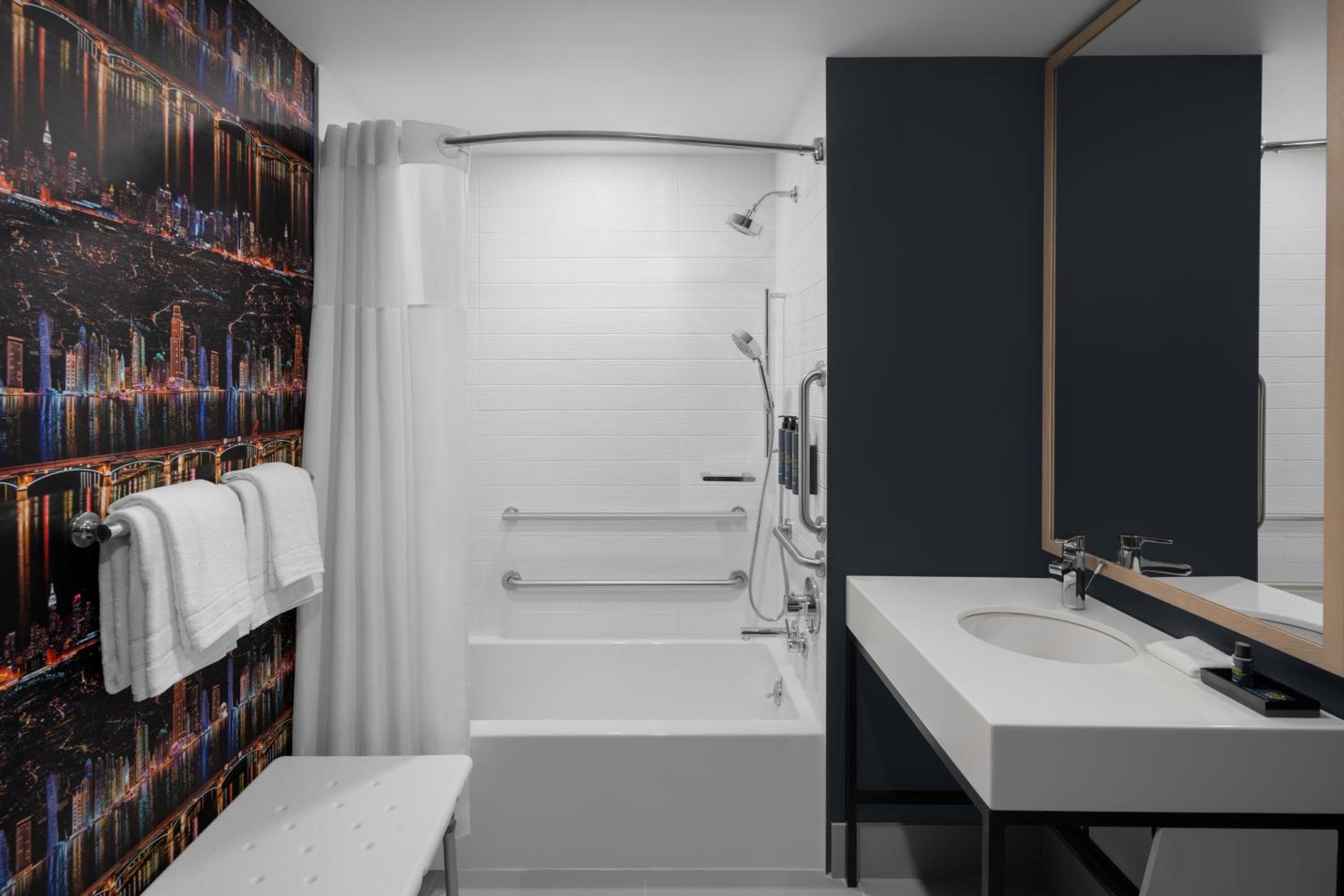 Aloft New York Chelsea — 6
