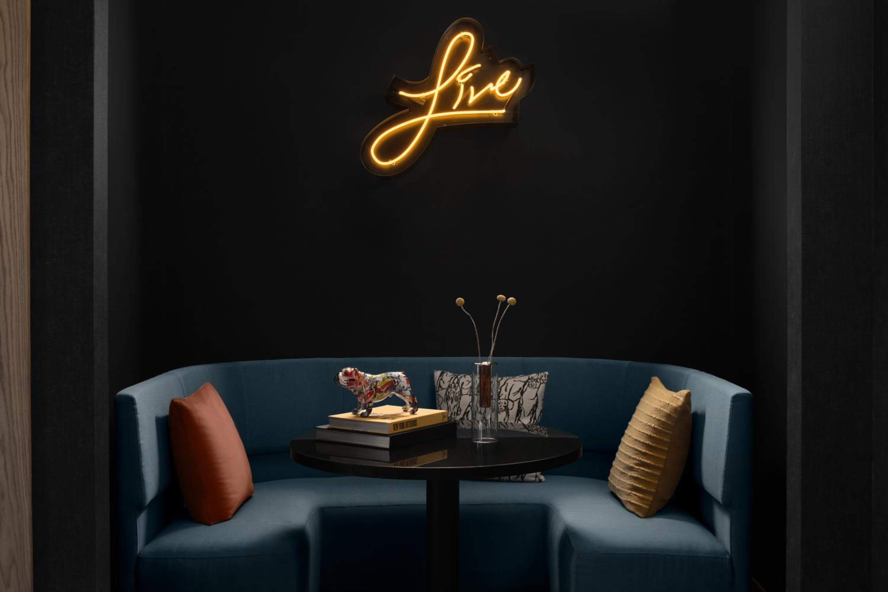 Aloft New York Chelsea — 27