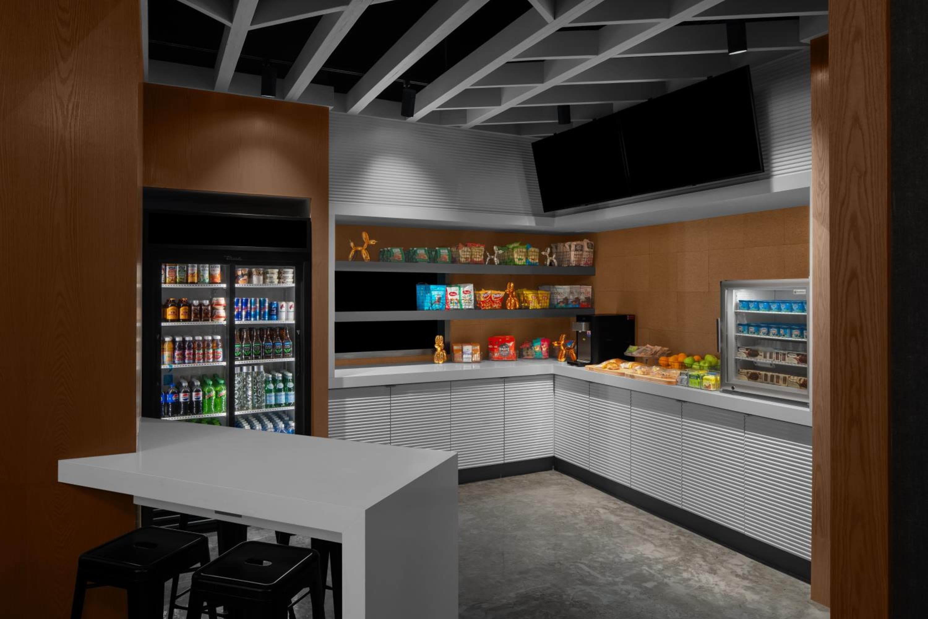Aloft New York Chelsea — 18