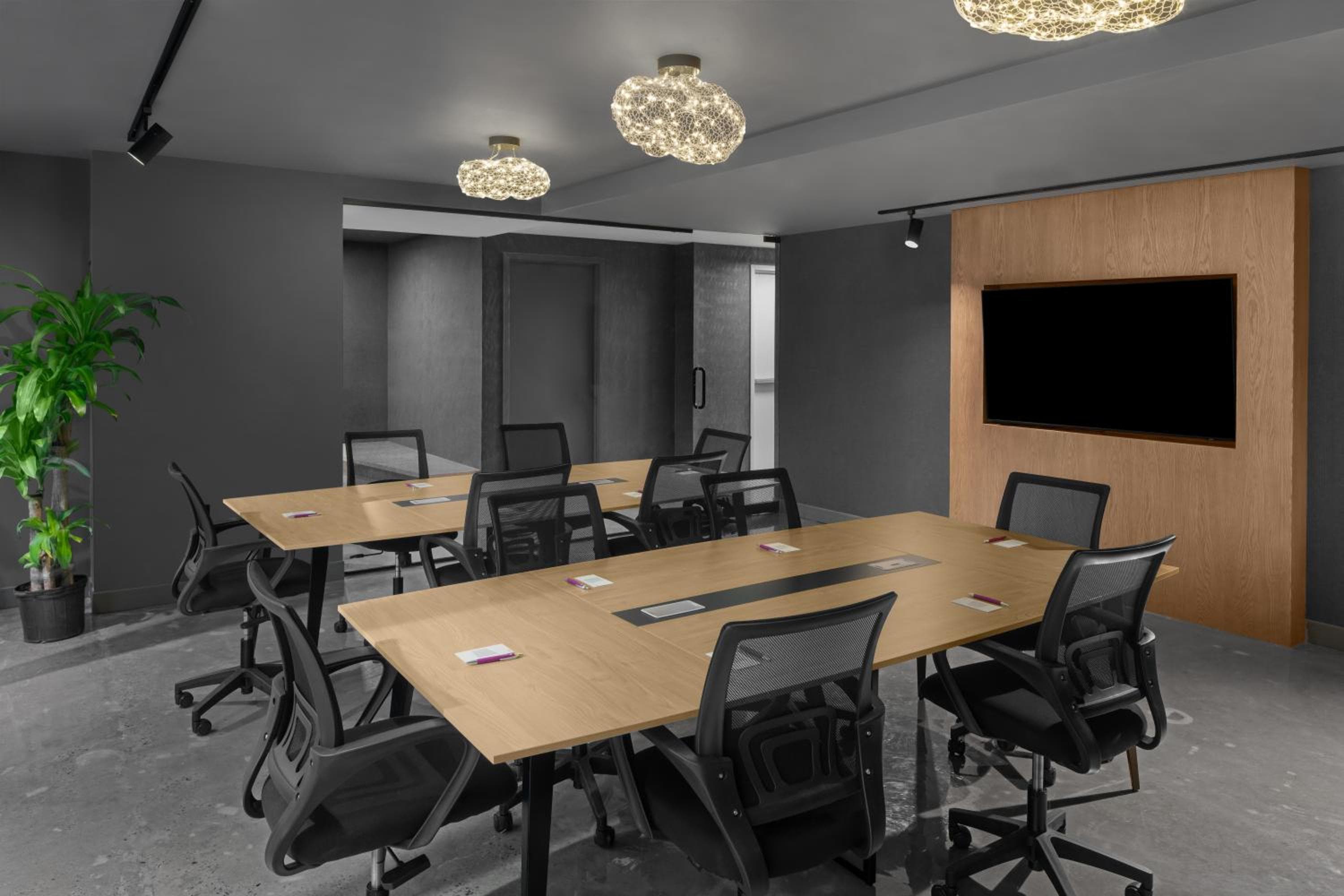Aloft New York Chelsea — 16