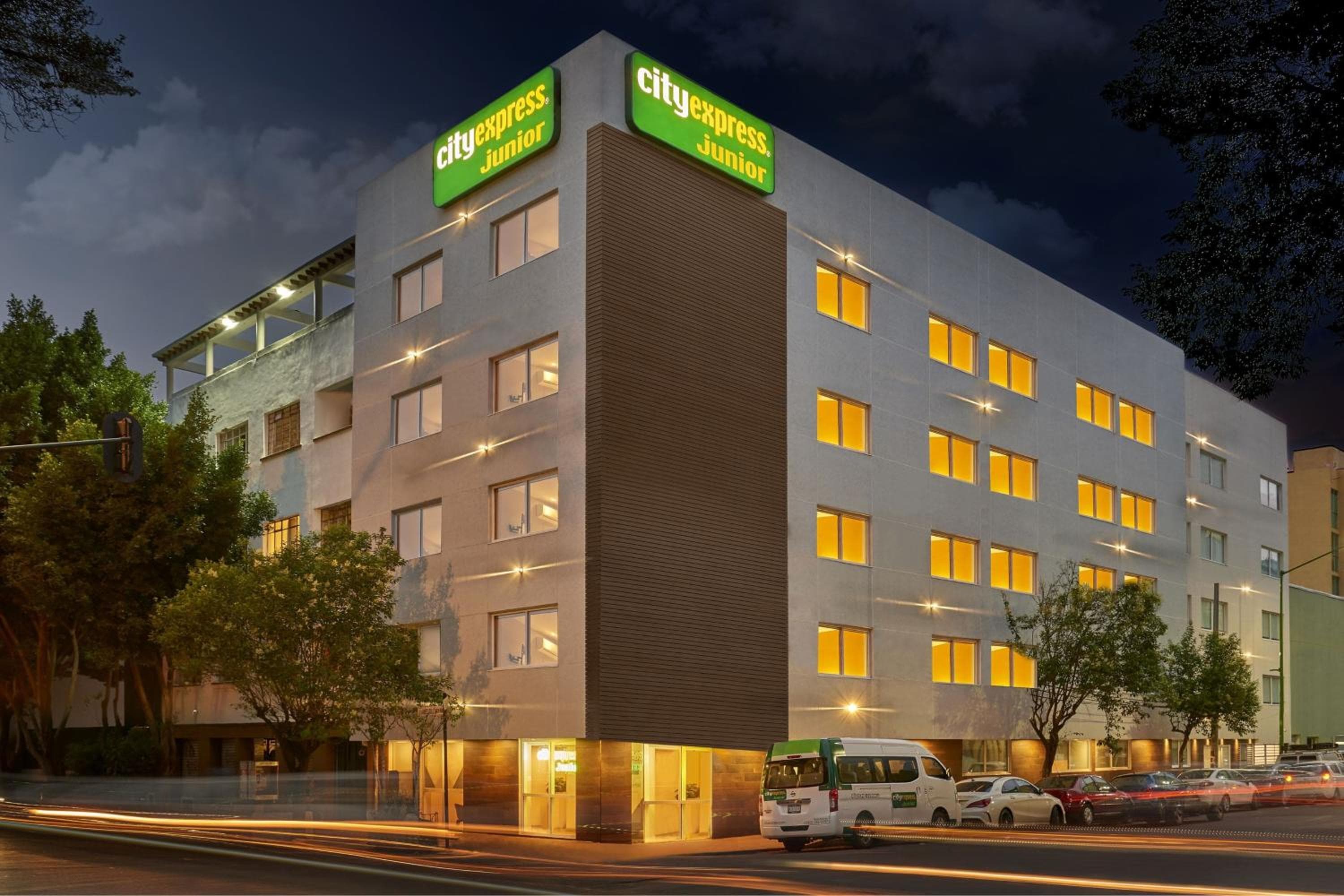 City Express Junior by Marriott Ciudad de México Sullivan -> City Express Junior von Marriott Ciudad de México Sullivan — 4