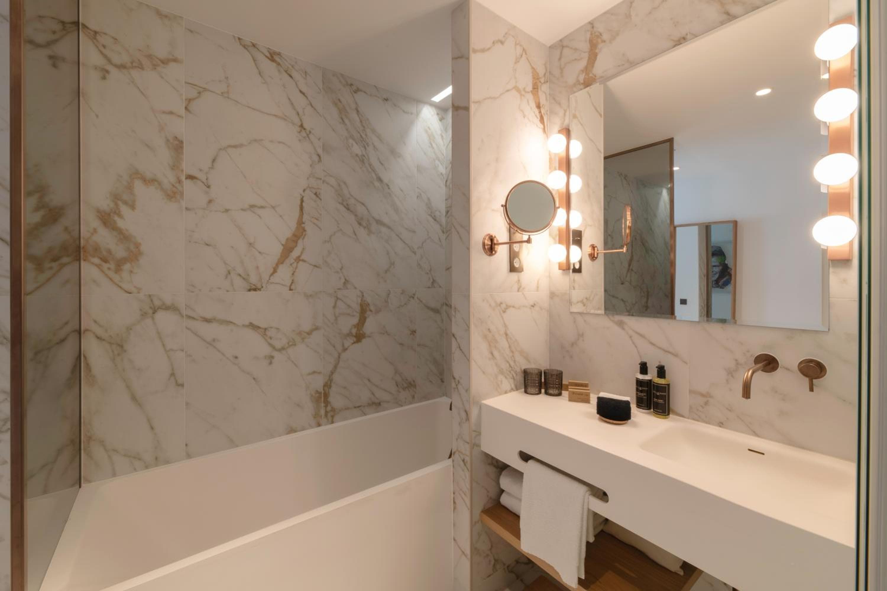 UMusic Hotel Madrid hotel, Calle de la Paz 11, Madrid, Spain — photo 33