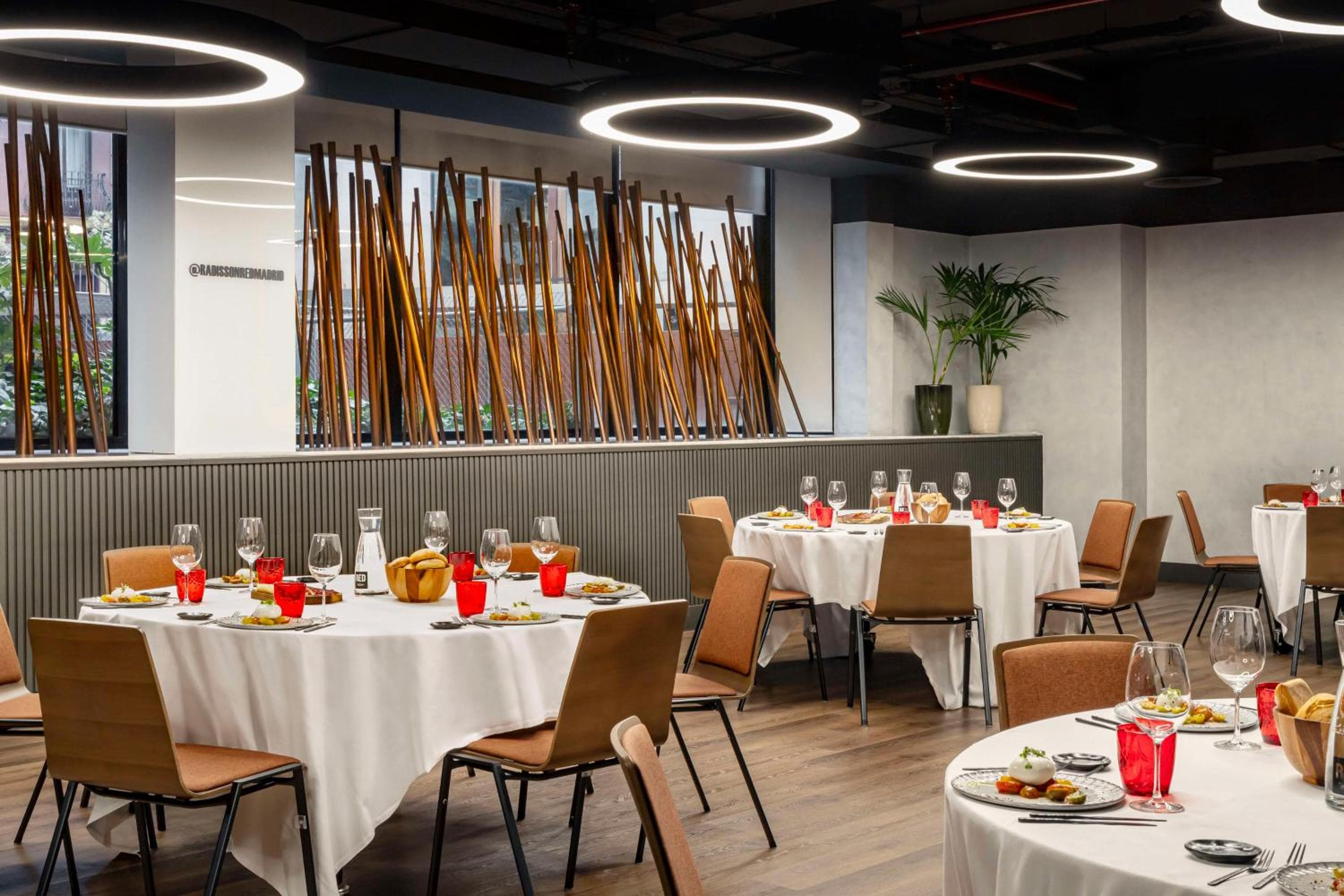 Radisson RED Madrid — 5