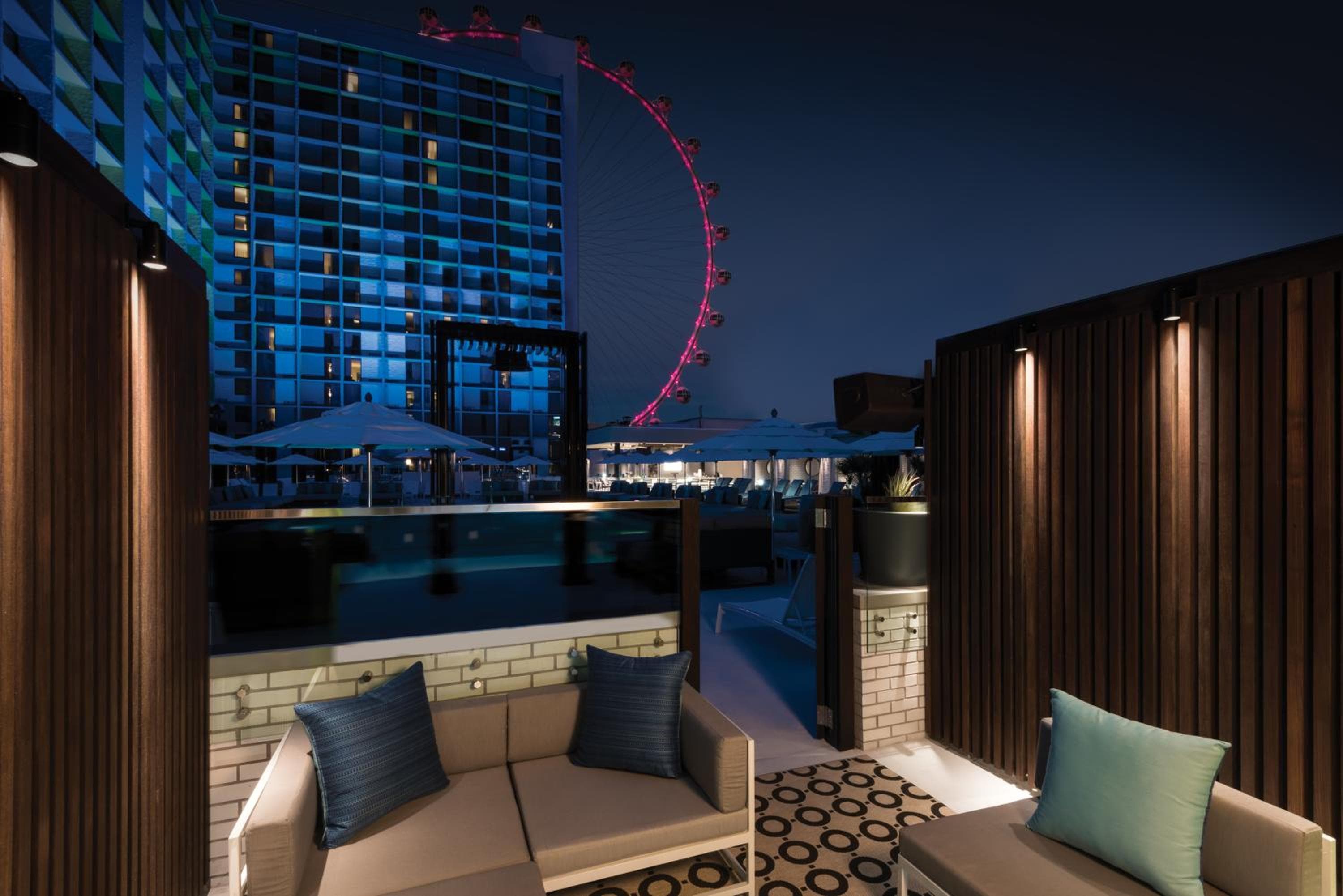 El hotel y casino LINQ — 22