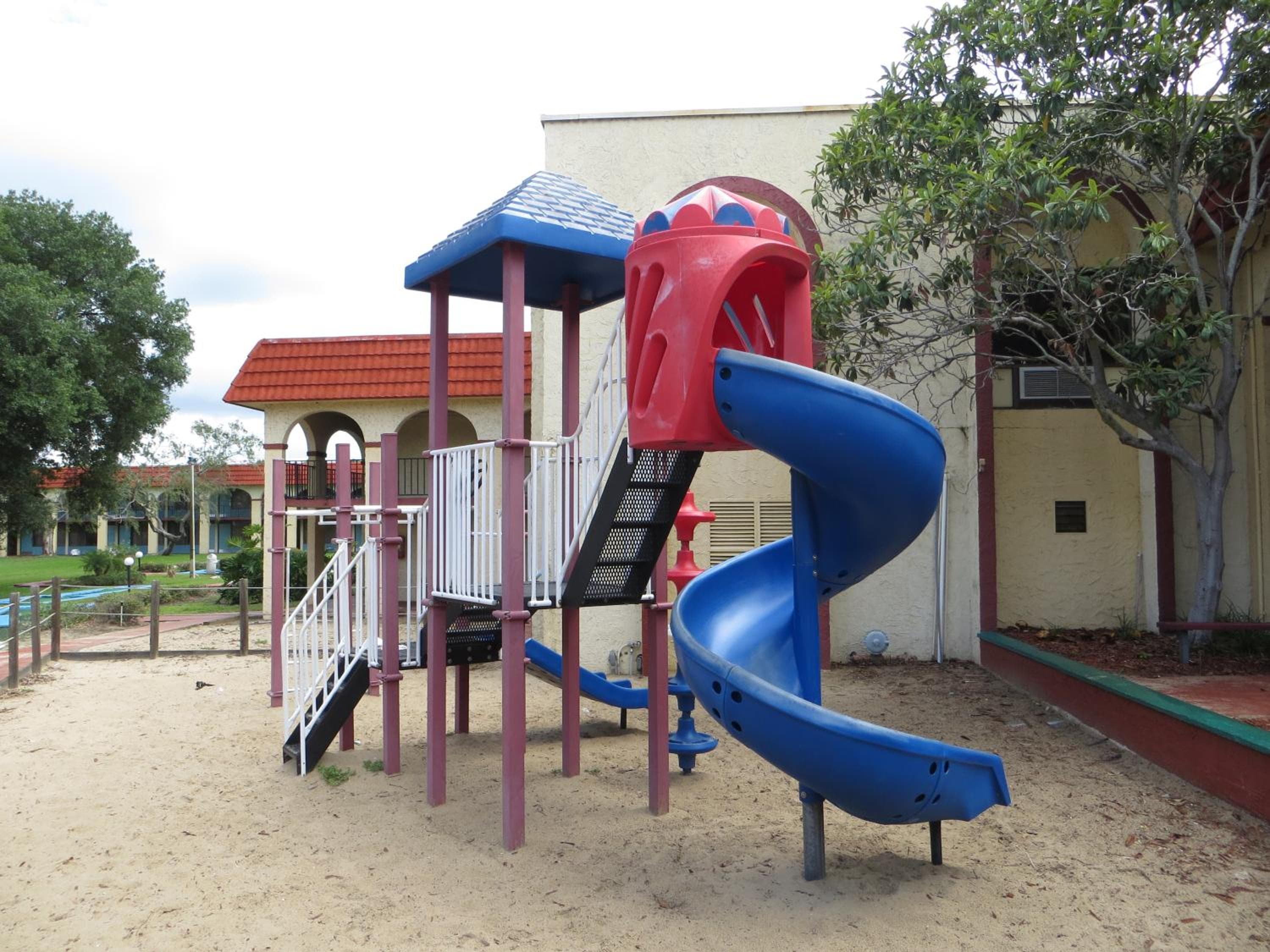 Maingate Lakeside Resort — 21