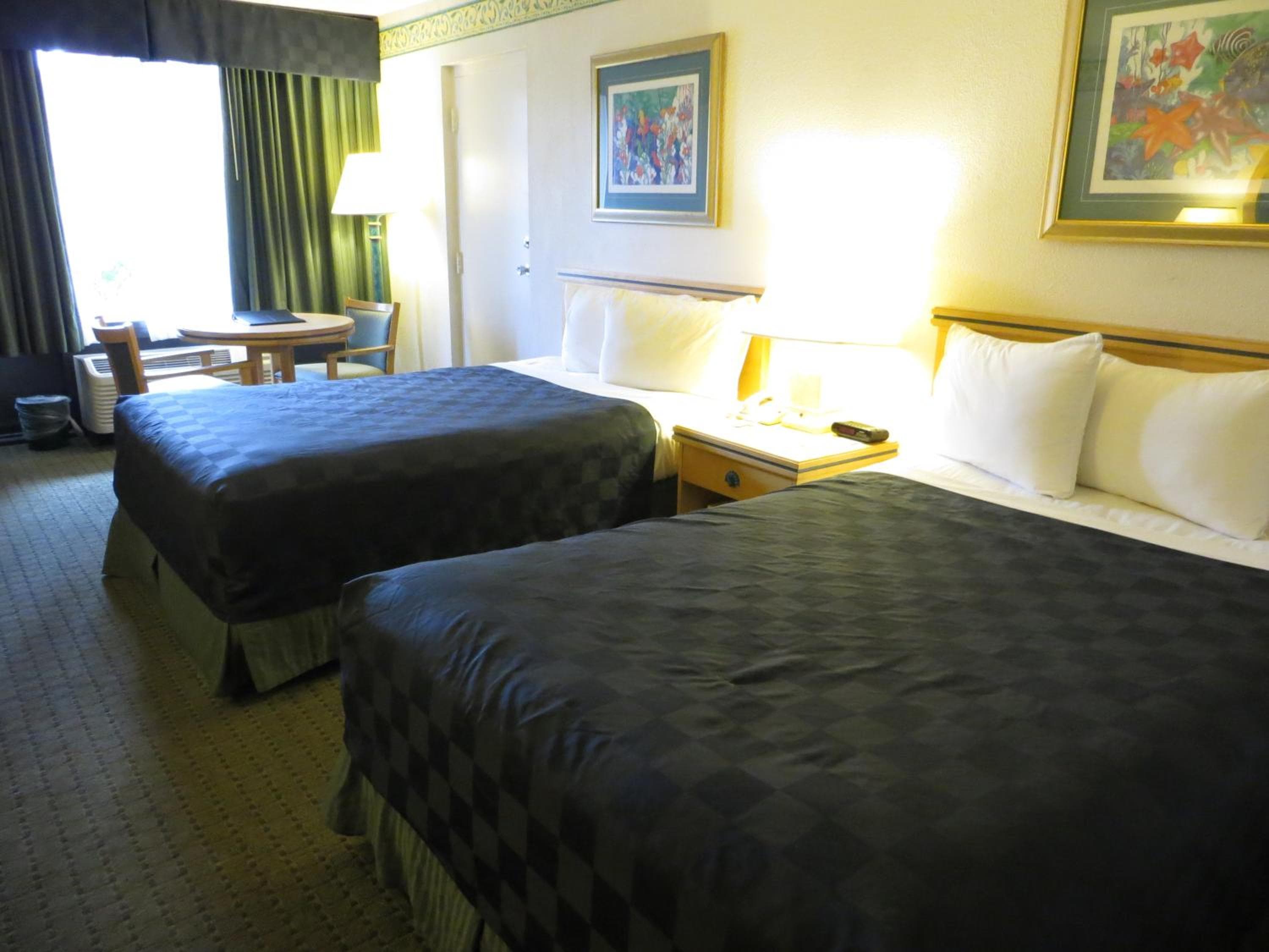 Maingate Lakeside Resort — 3